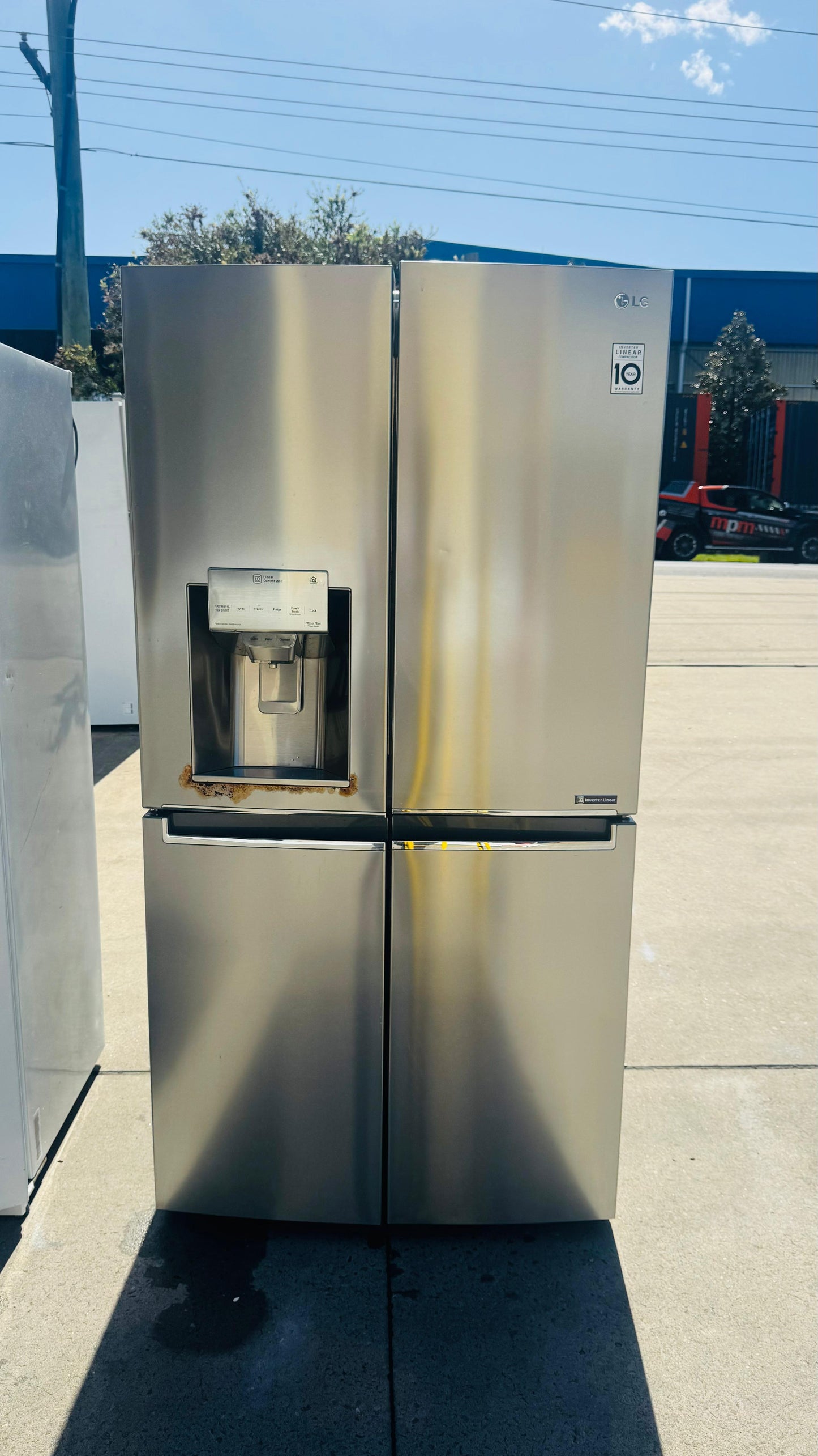 LG 708 LITRES QUAD DOOR FRIDGE FREEZER