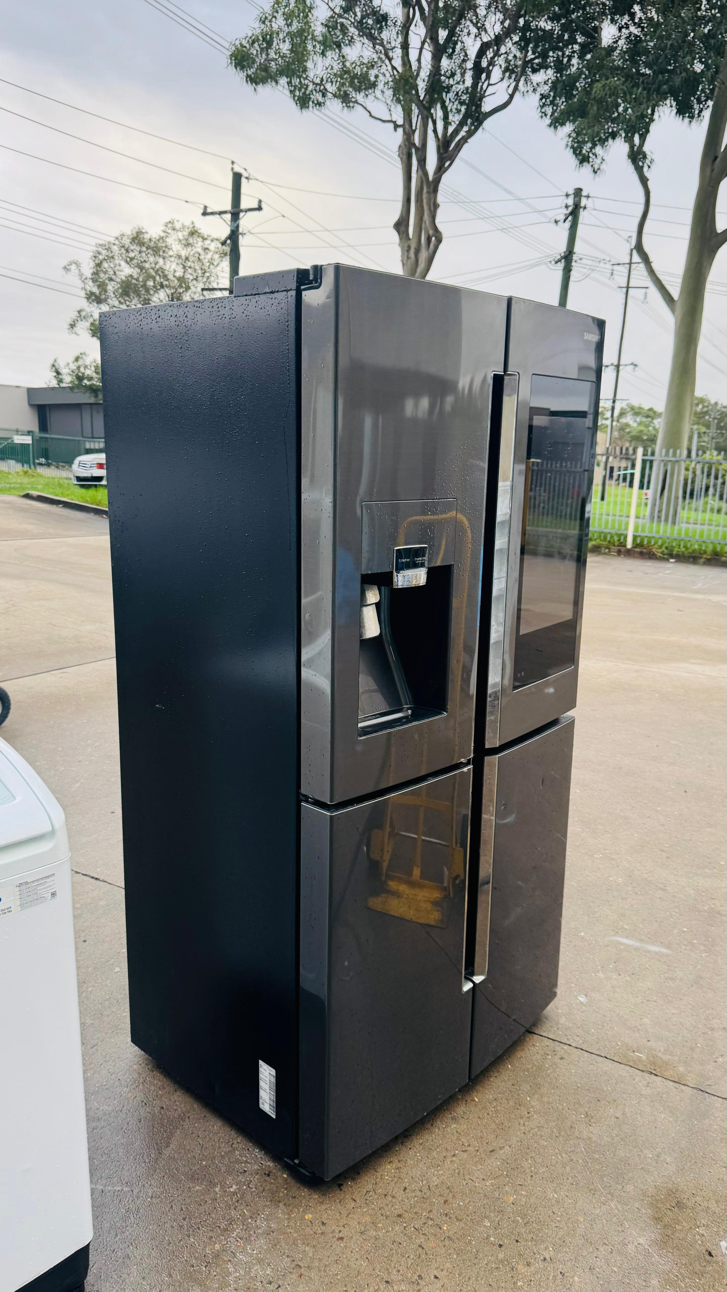 SAMSUNG 671 LITRES QUAD DOOR FRIDGE FREEZER