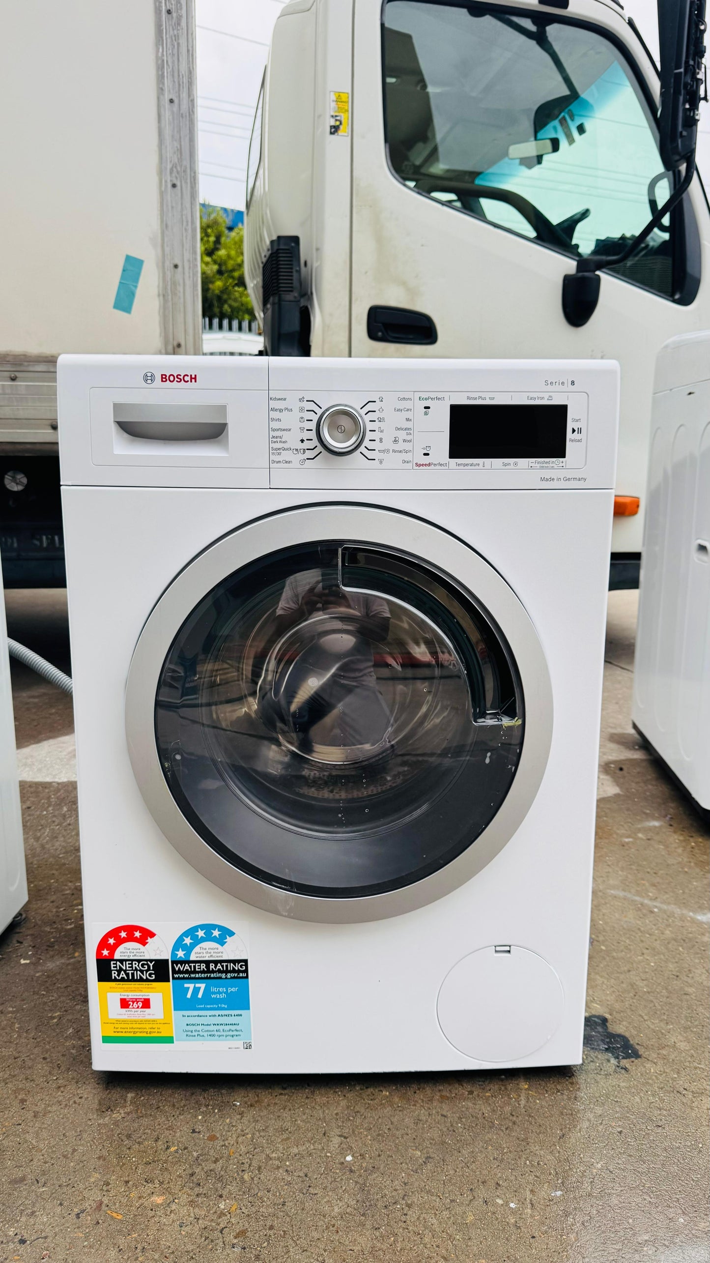 BOSCH 9KGS FRONT LOADER WASHING MACHINE