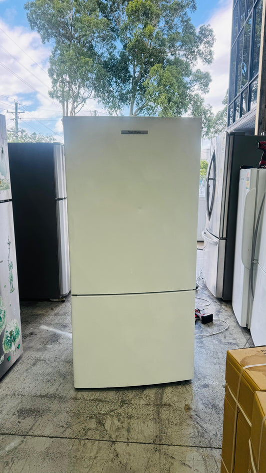 FISHER AND PAYKEL 519 LITRES FRIDGE FREEZER