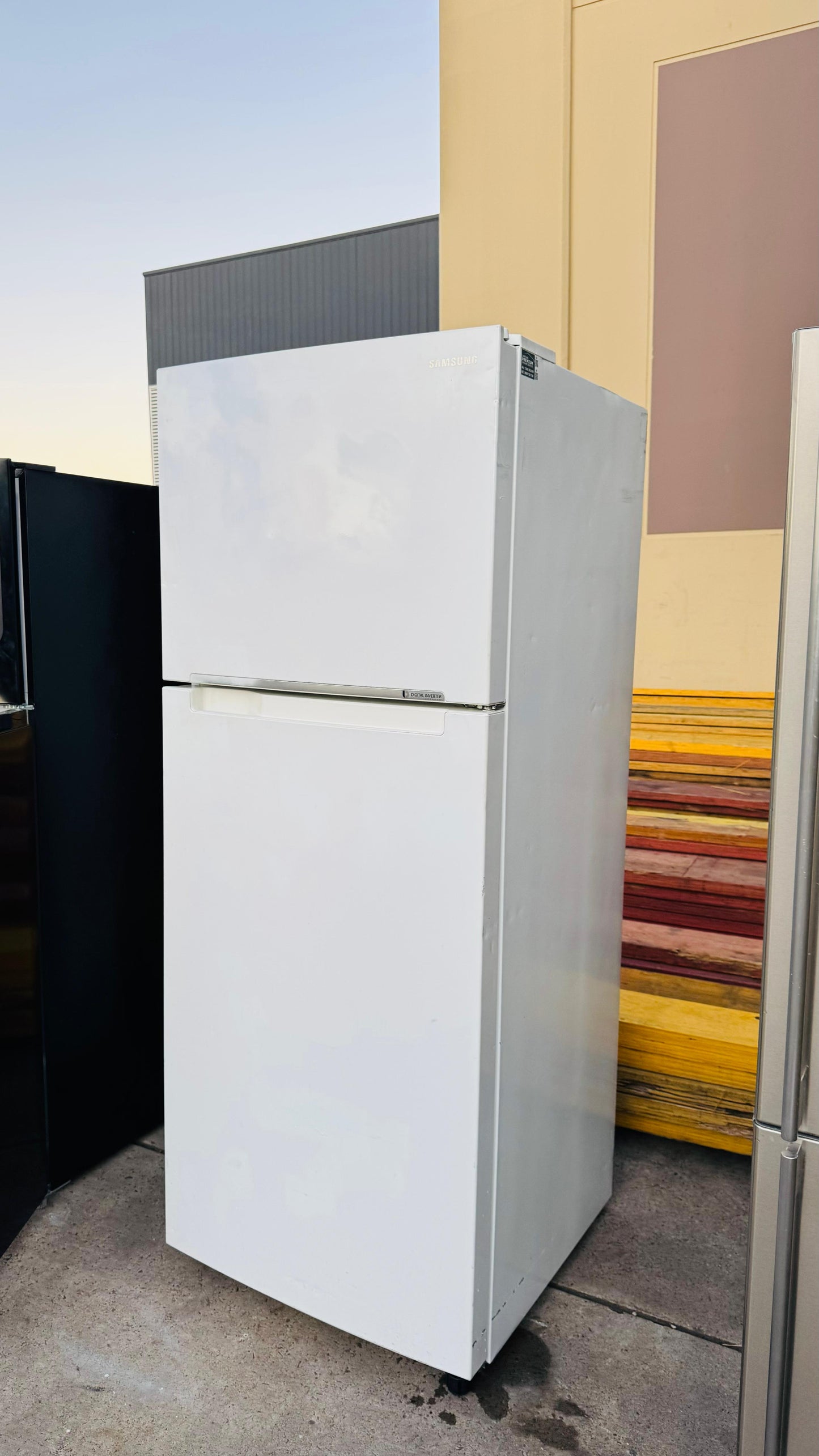 SAMSUNG 471 LITRES FRIDGE FREEZER