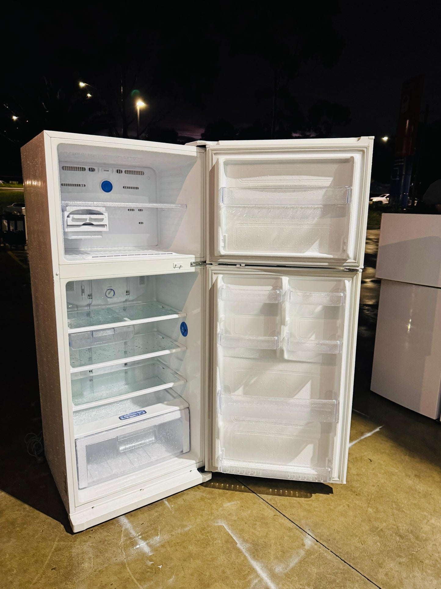 SAMSUNG 448 LITRES FRIDGE FREEZER