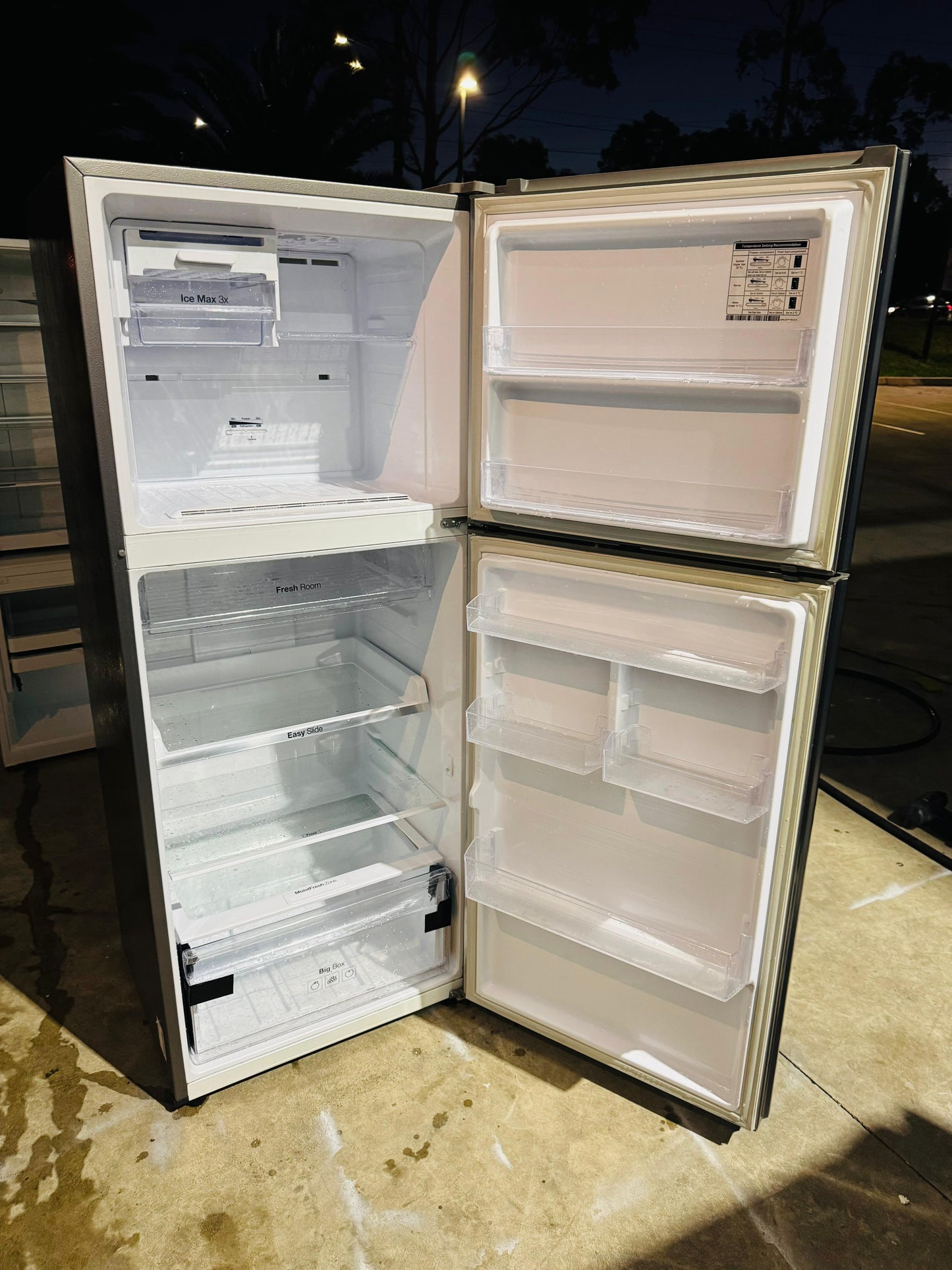 SAMSUNG 393 LITRES FRIDGE FREEZER