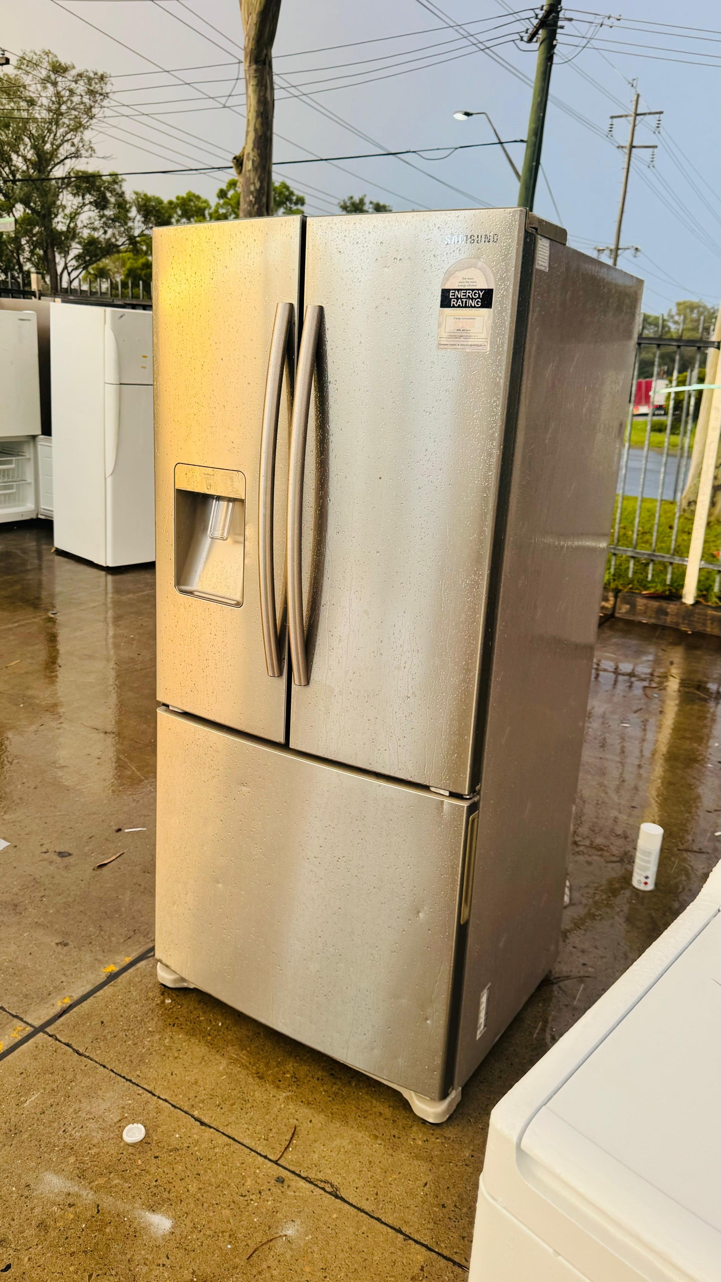 SAMSUNG FRENCH DOOR 527 LITRES FRIDGE FREEZER