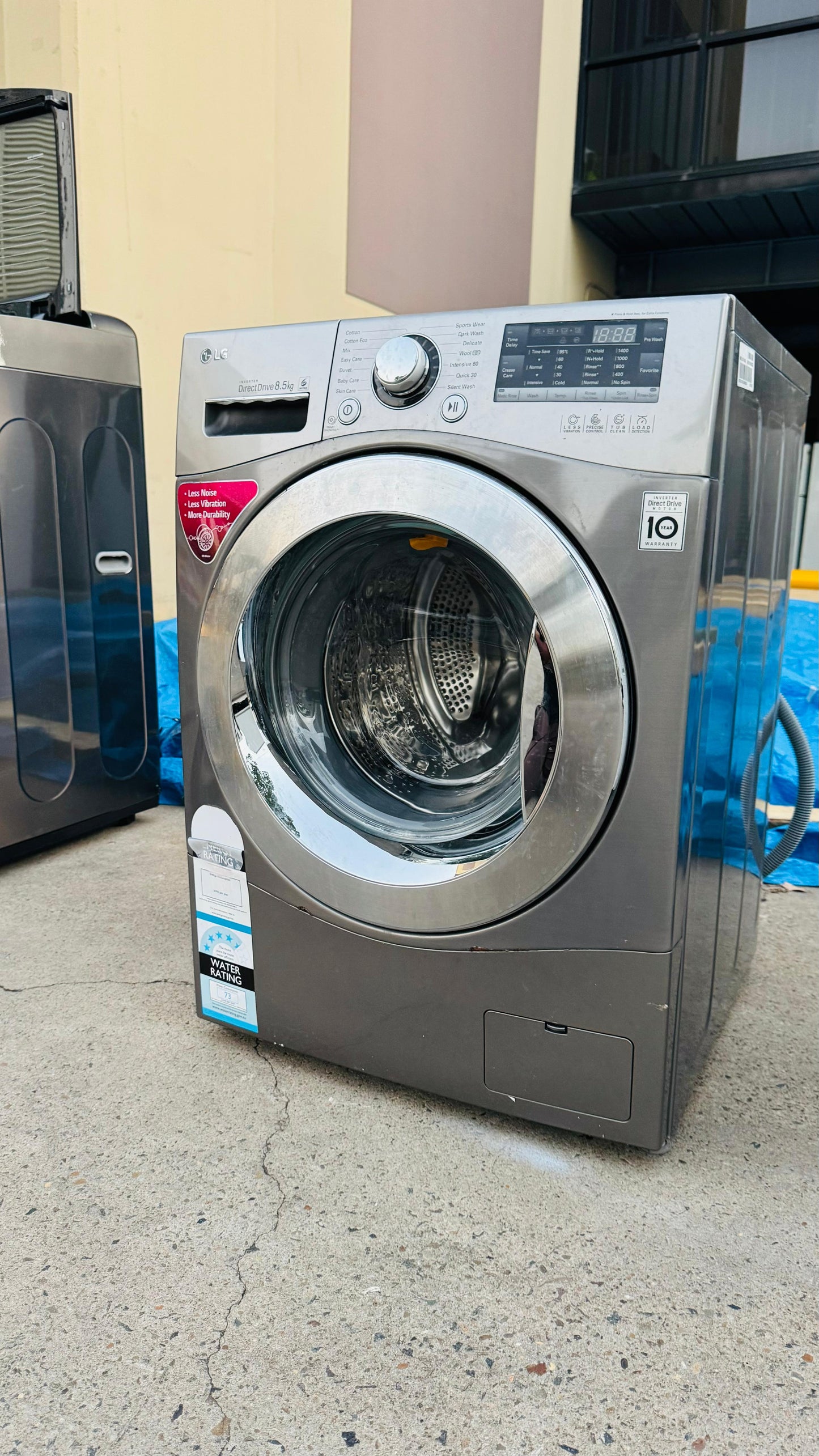 LG 8.5KGS FRONT LOADER WASHING MACHINE