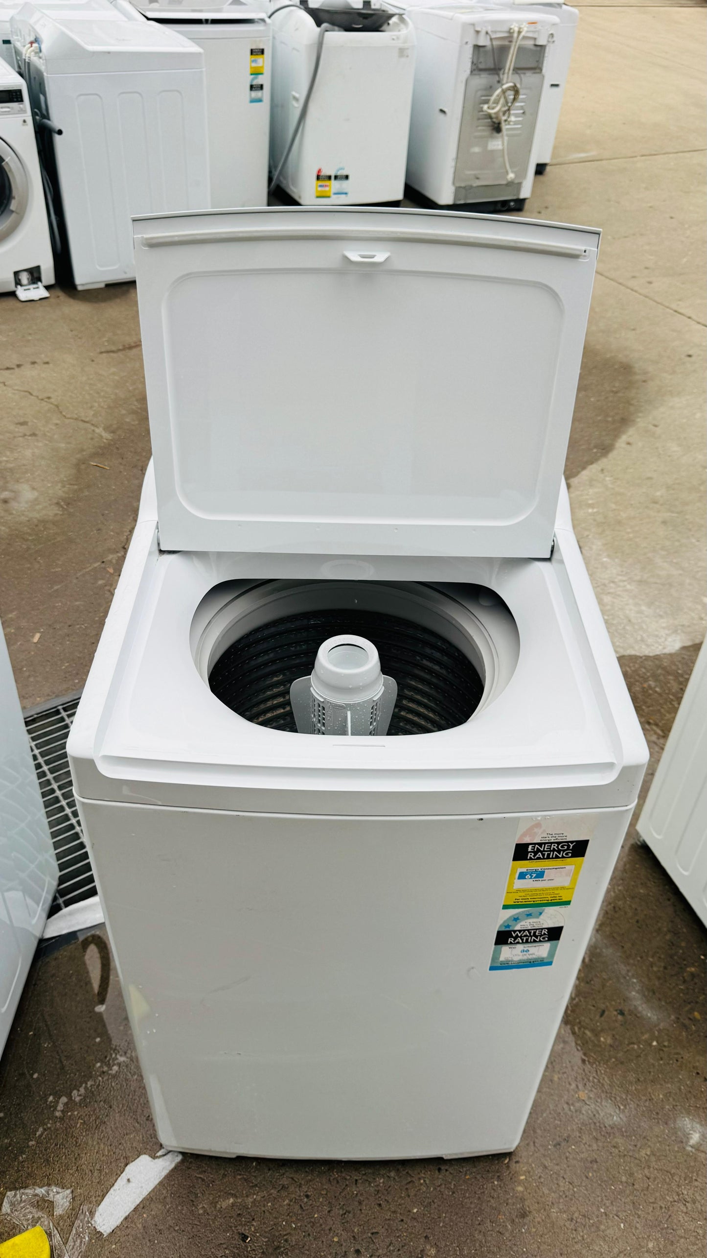 FISHER AND PAYKEL 7KGS TOP LOADER WASHING MACHINE