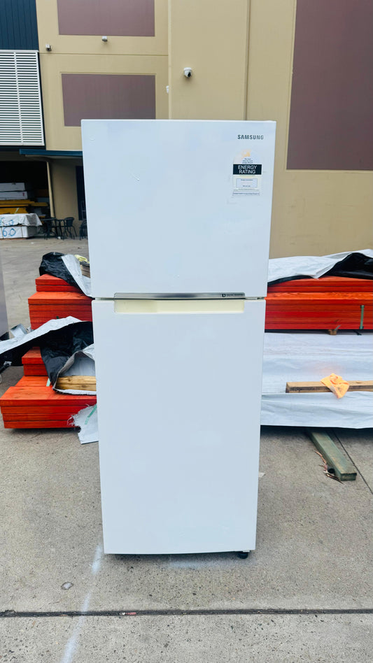 SAMSUNG 318 LITRES FRIDGE FREEZER