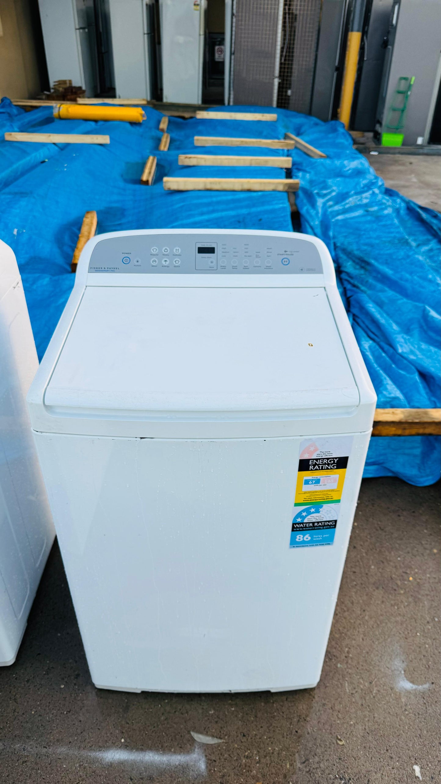 FISHER AND PAYKEL 7KGS TOP LOADER WASHING MACHINE