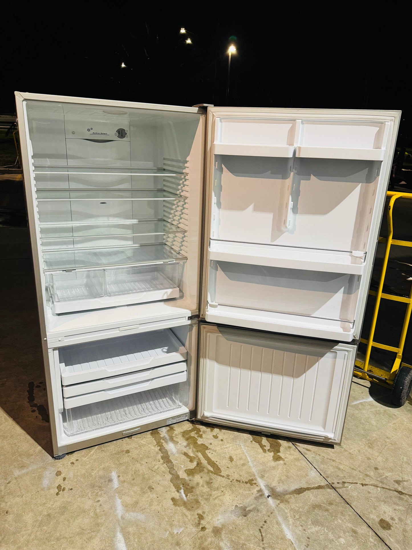 FISHER AND PAYKEL 519 LITRES FRIDGE FREEZER