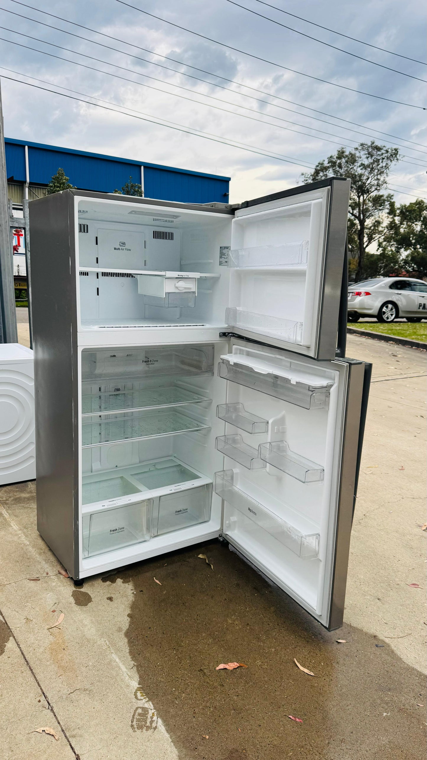 LG 600 LITRES FRIDGE FREEZER