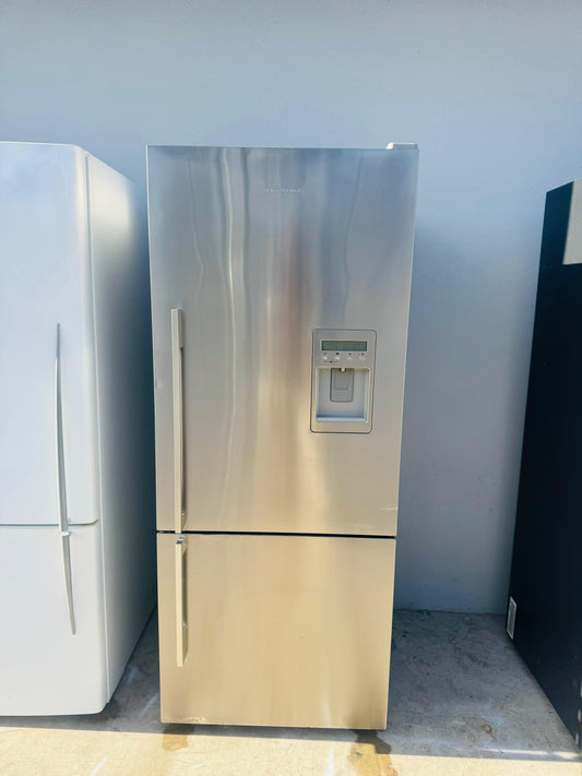 FISHER AND PAYKEL 447 LITRES FRIDGE FREEZER