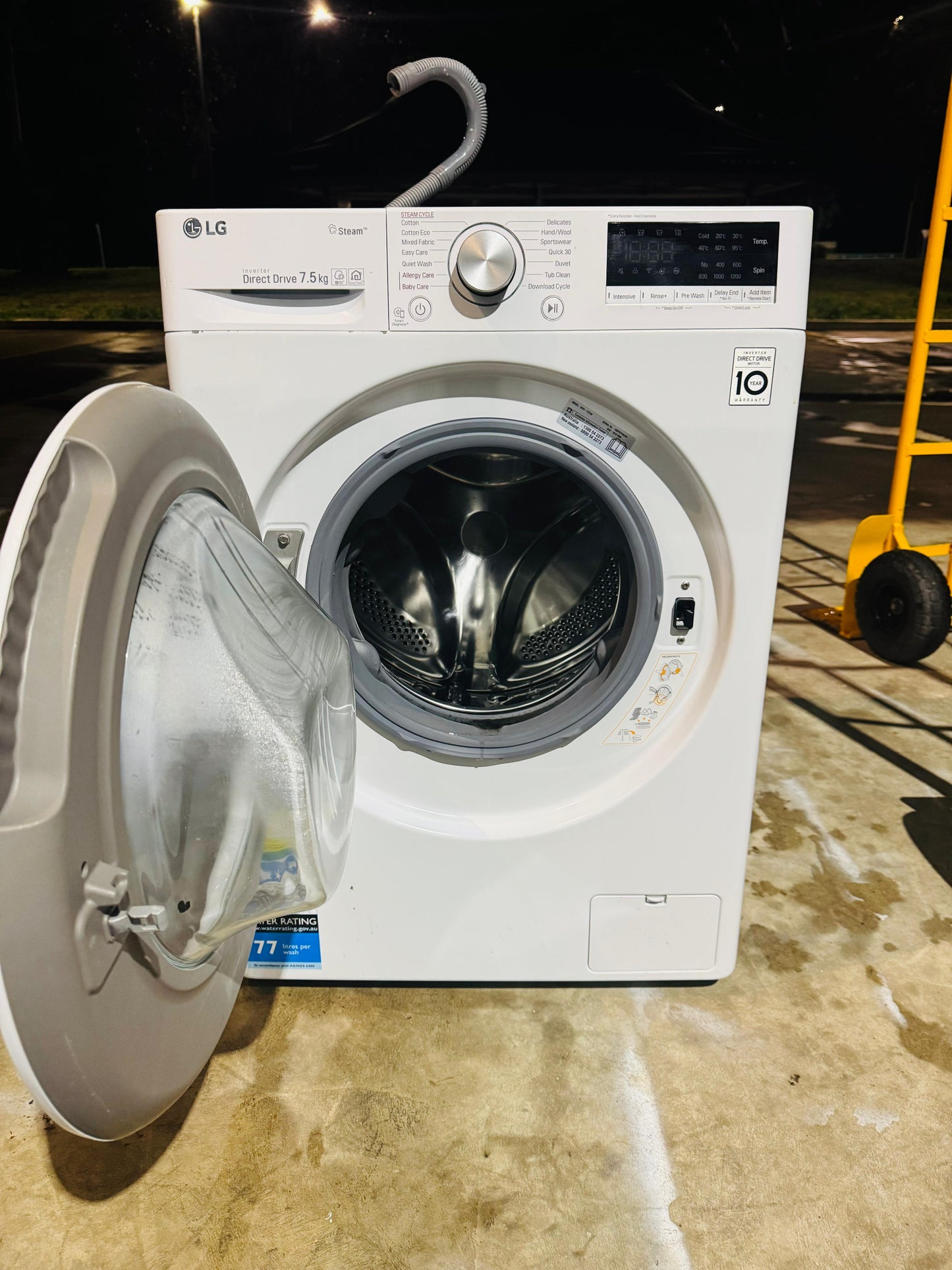 LG 7.5KGS FRONT LOADER WASHING MACHINE