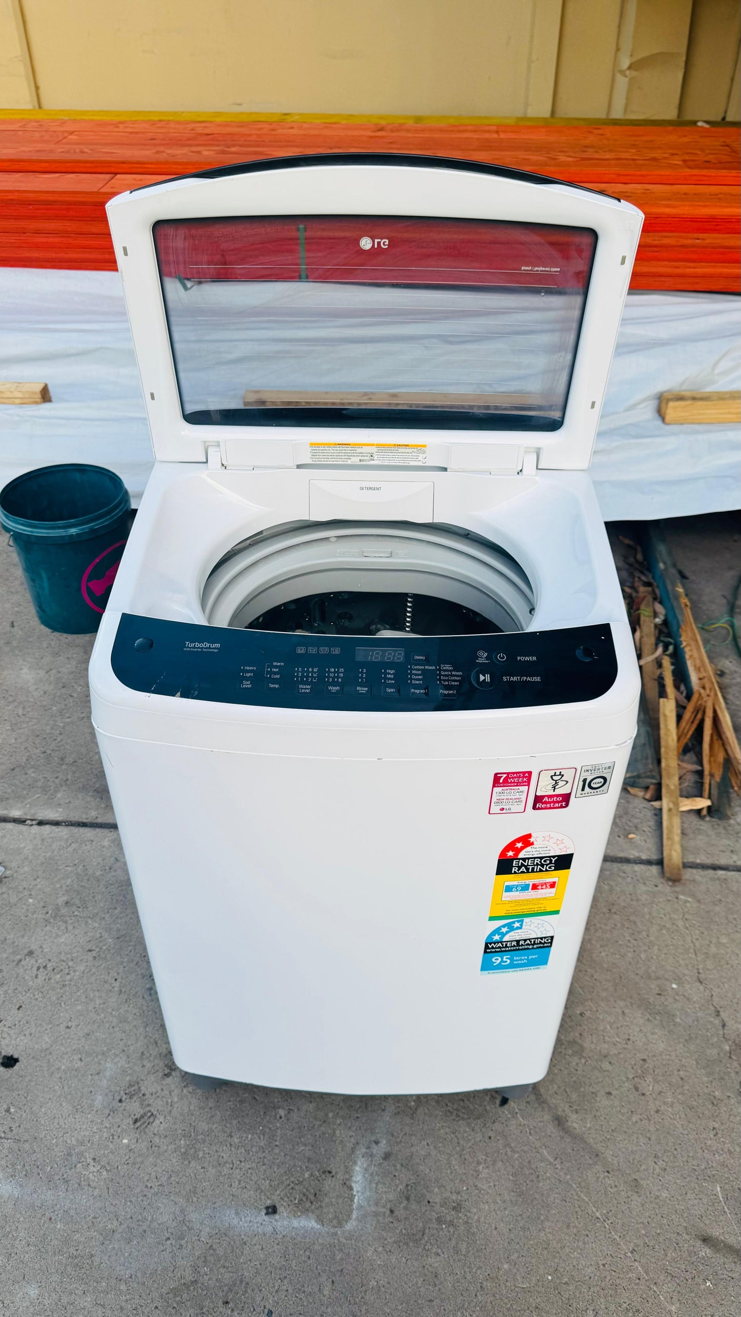 LG 6.5KGS TOP LOADER WASHING MACHINE