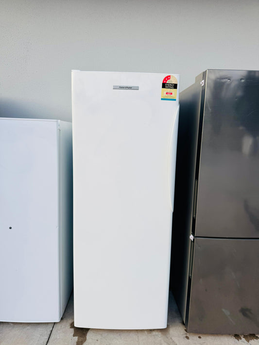 FISHER AND PAYKEL 389 LITRES FREEZER ONLY