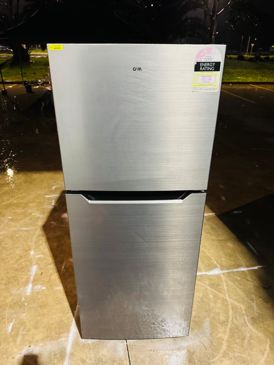 GVA 311 LITRES FRIDGE FREEZER