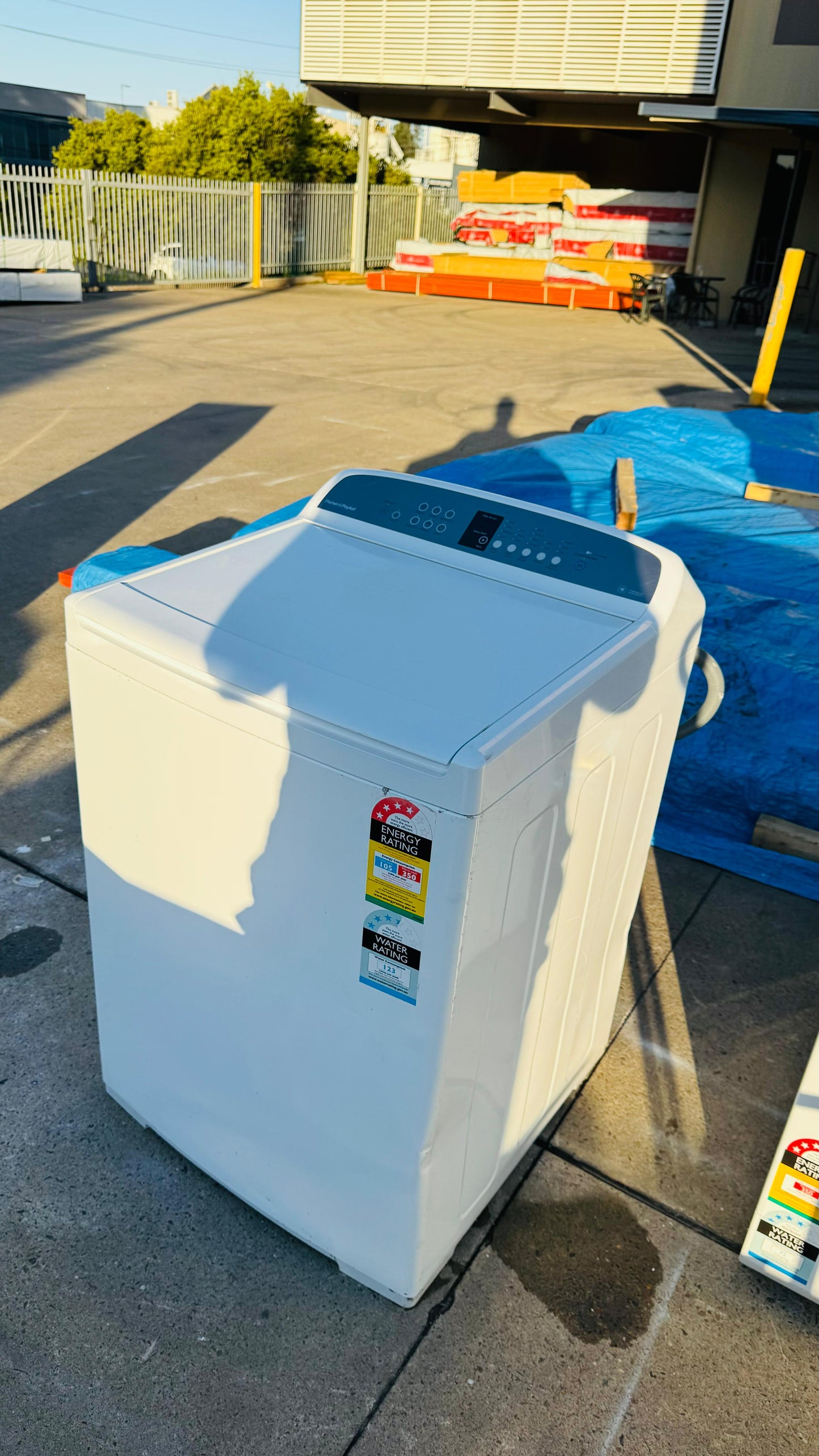 FISHER AND PAYKEL 10KGS TOP LOADER WASHING MACHINE