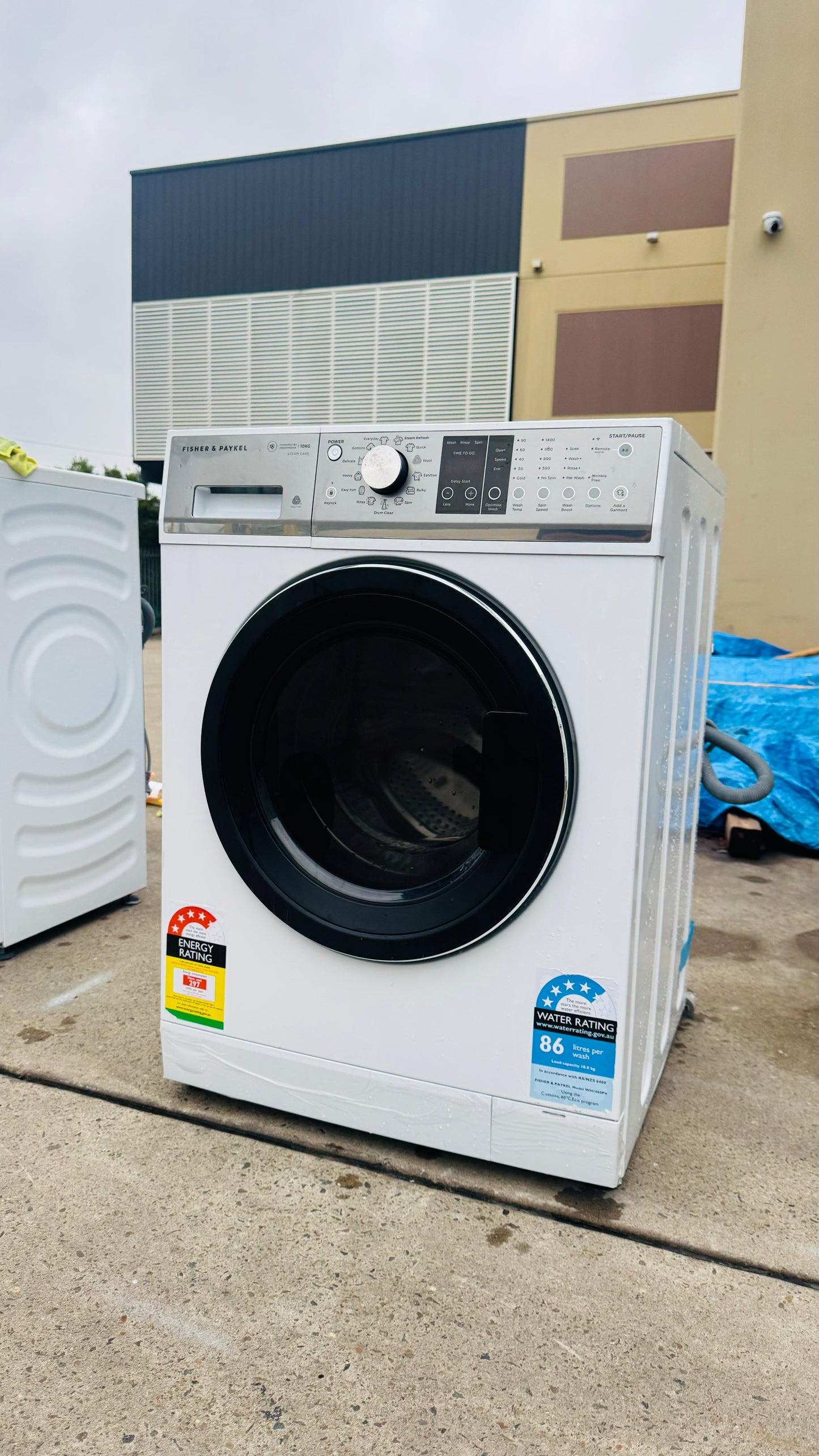 FISHER AND PAYKEL 10KGS FRONT LOADER WASHING MACHINE