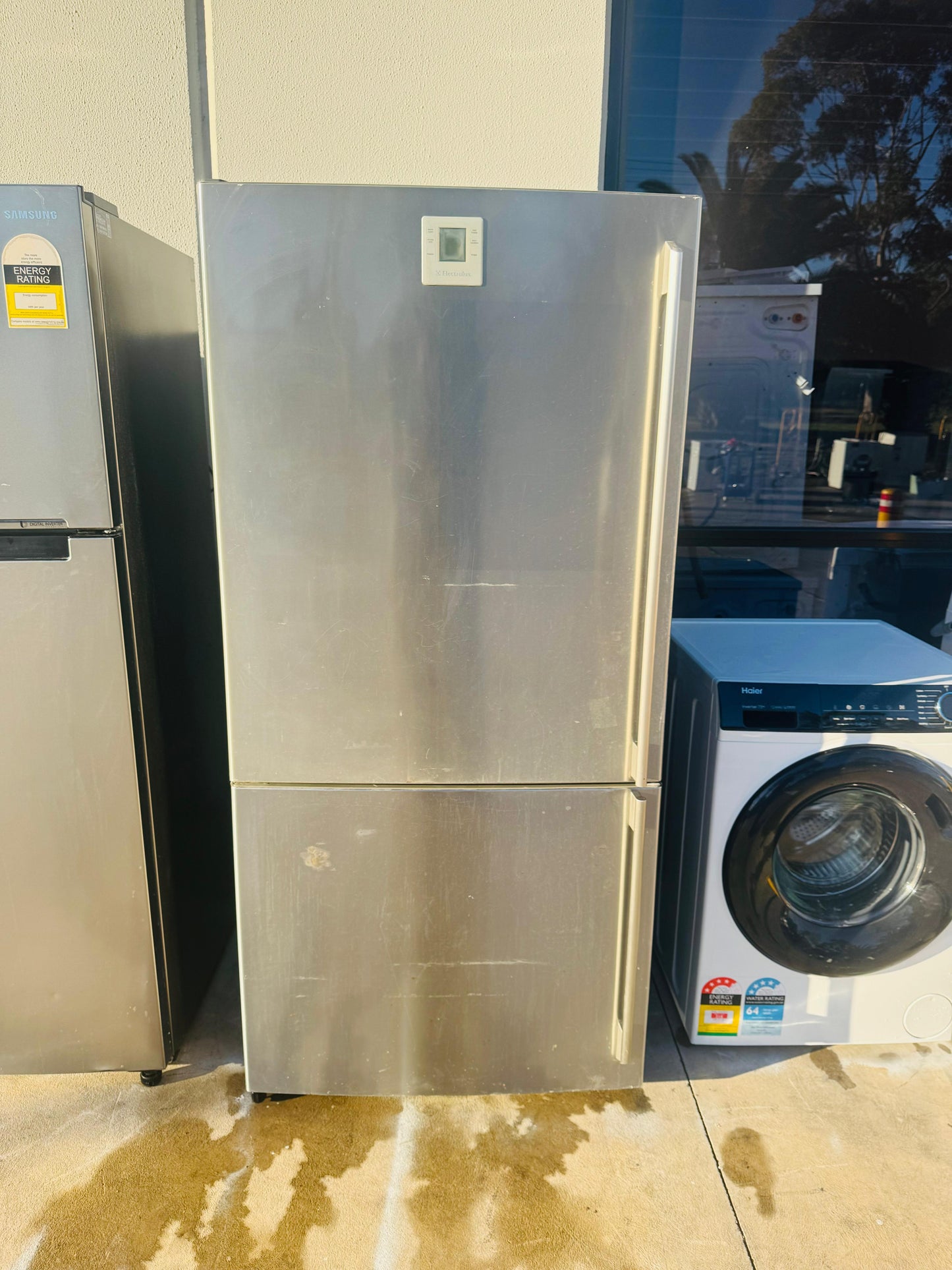 ELECTROLUX 510 LITRES FRIDGE FREEZER