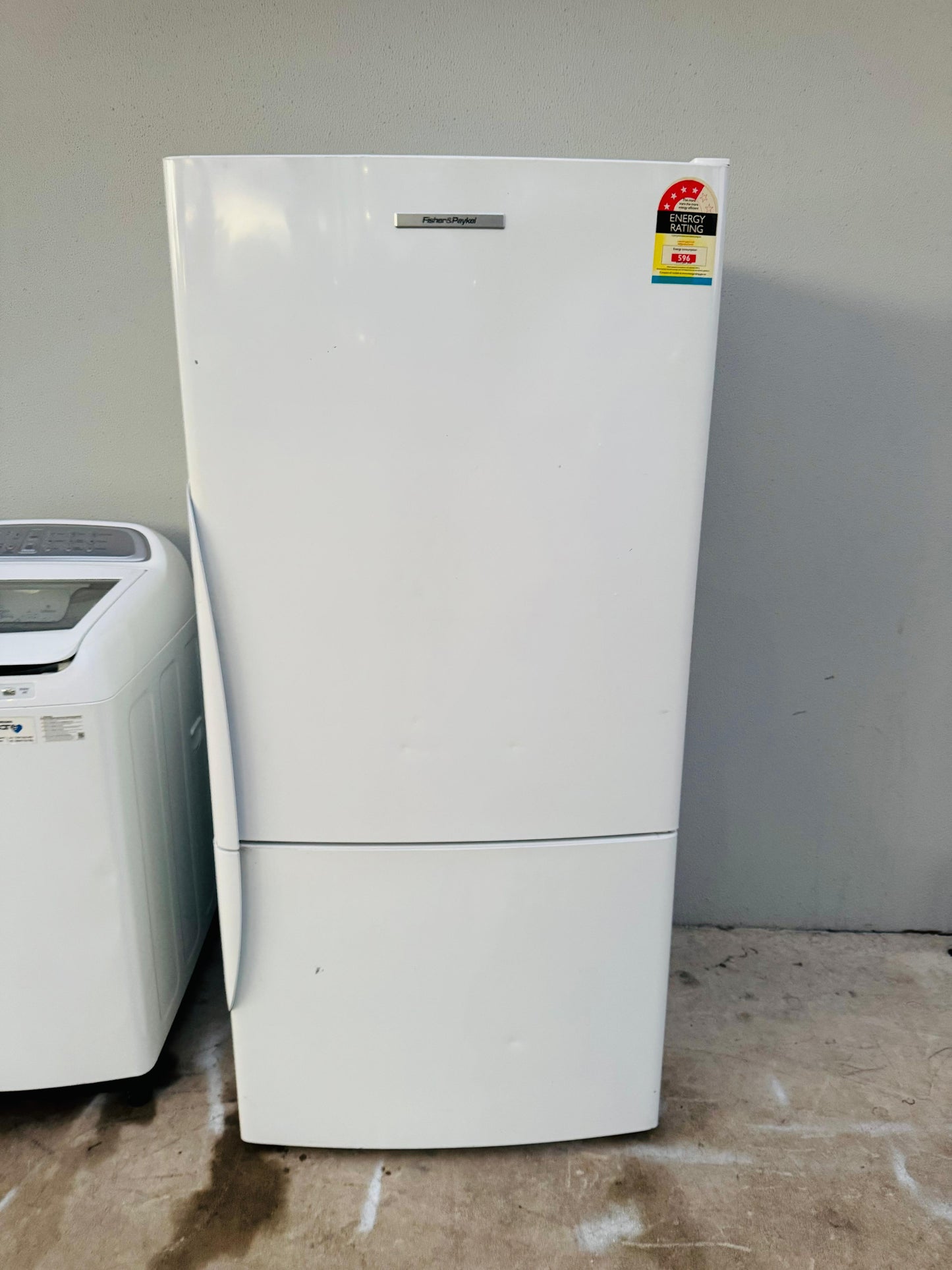 FISHER AND PAYKEL 519 LITRES FRIDGE FREEZER