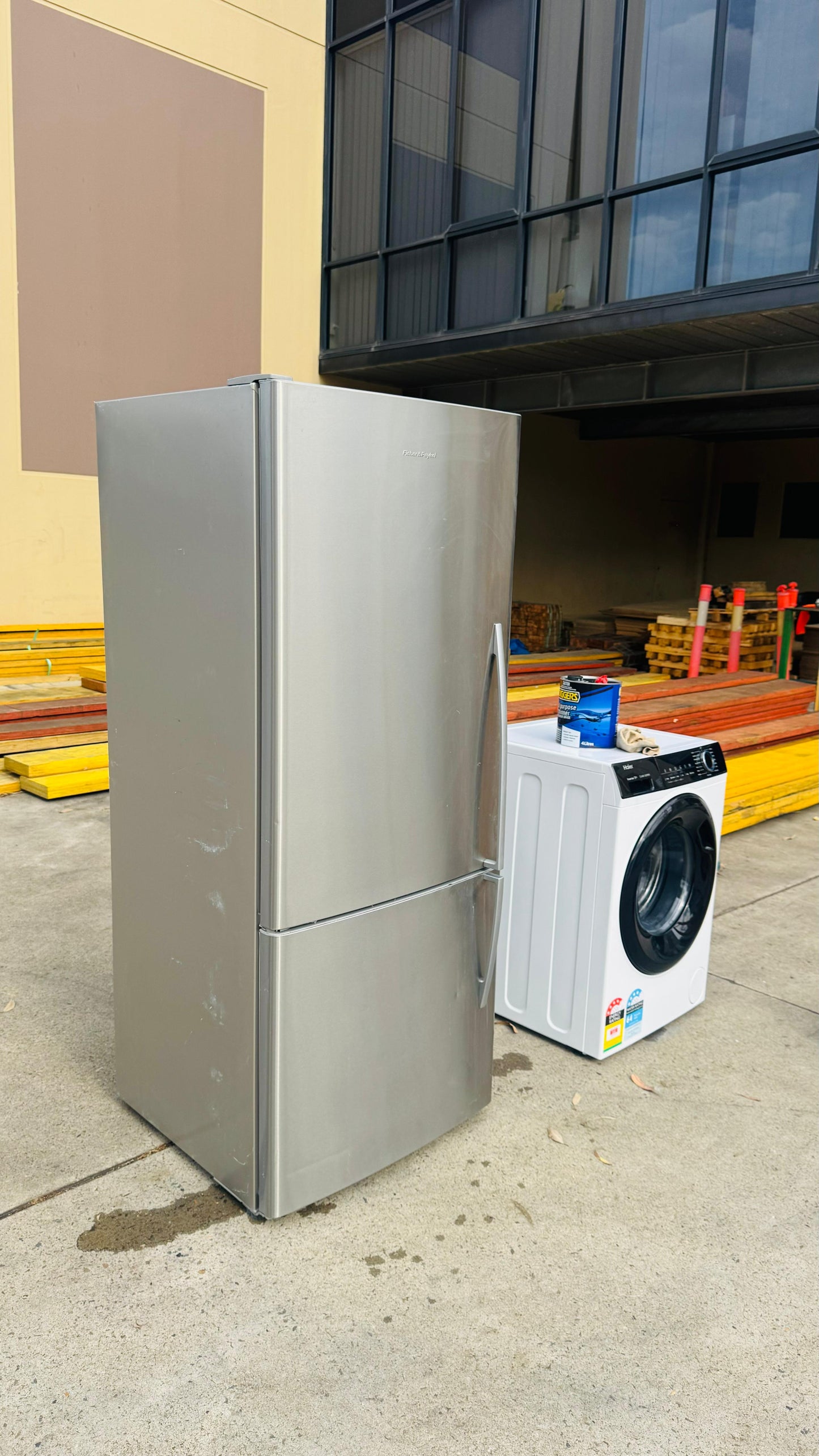 FISHER AND PAYKEL 442 LITRES FRIDGE FREEZER