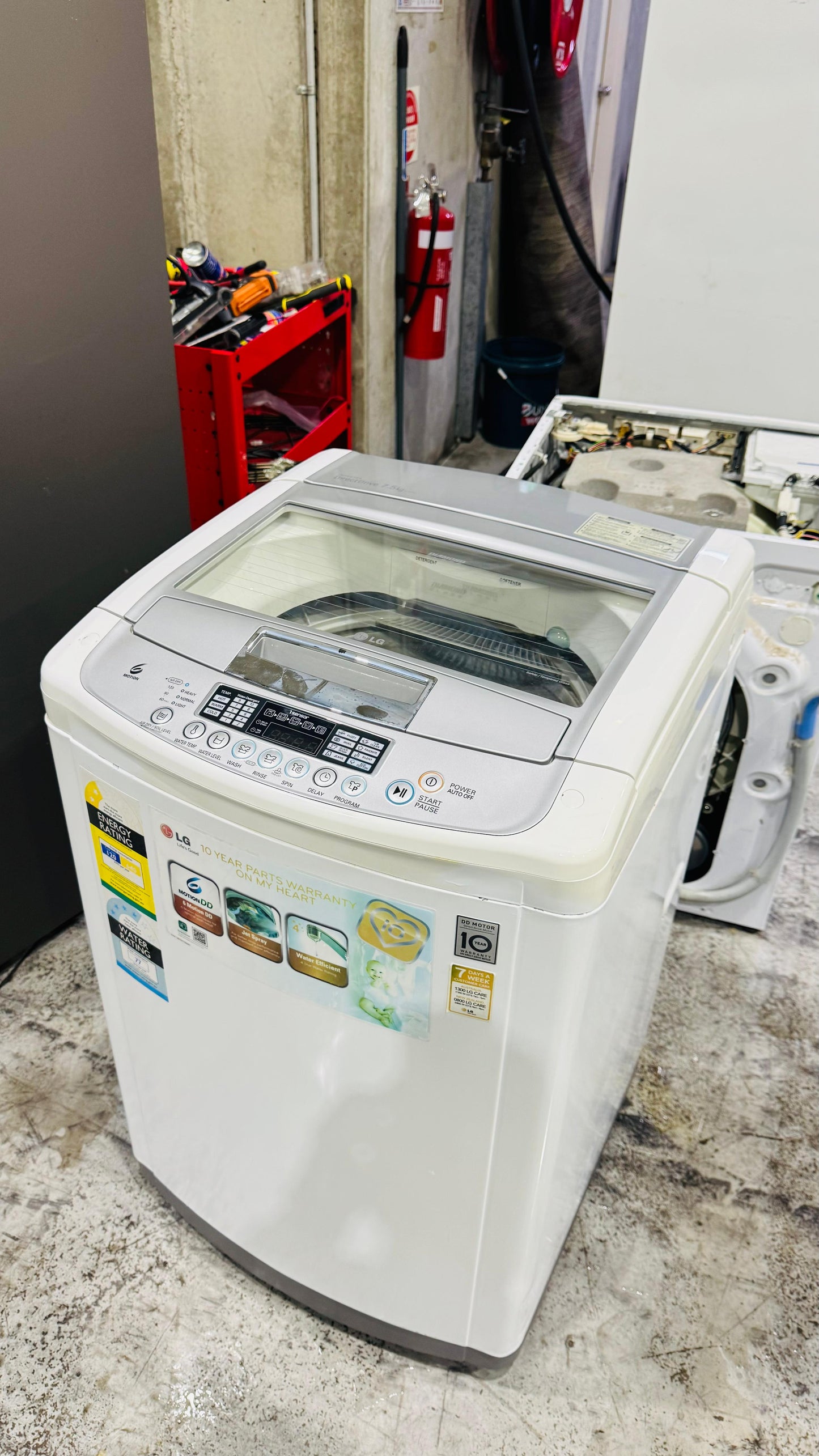 LG 7.5KGS TOP LOADER WASHING MACHINE