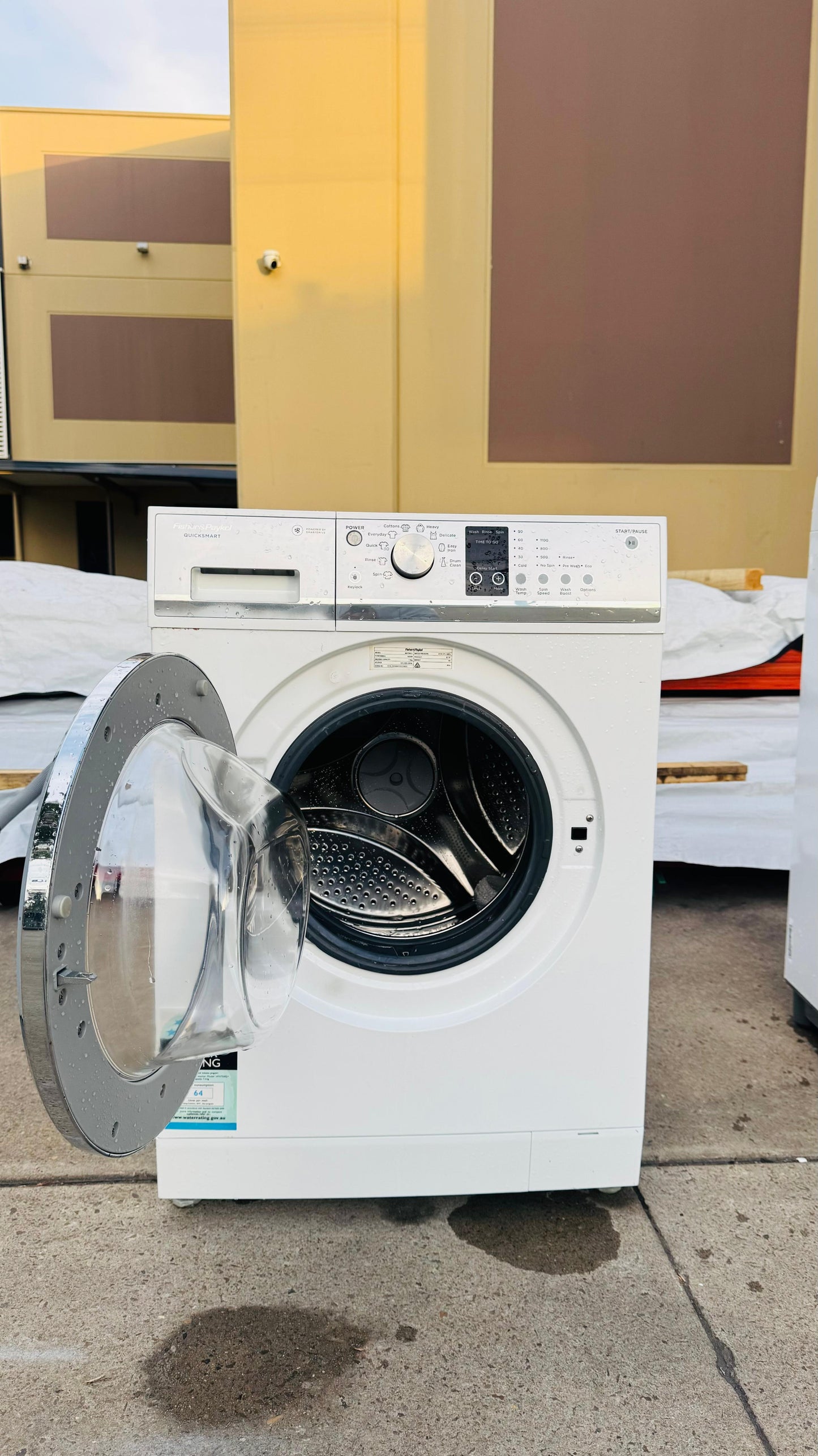 FISHER AND PAYKEL 7.5KGS FRONT LOADER WASHING MACHINE