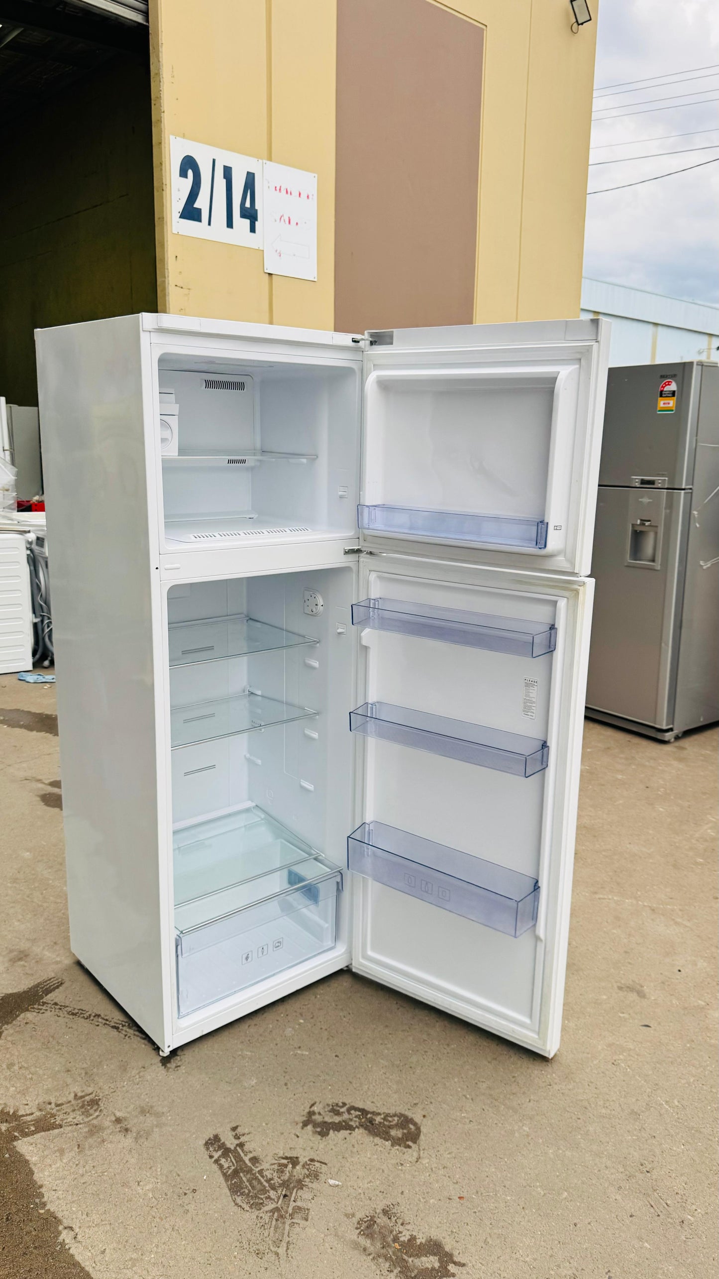 BEKO 347 LITRES FRIDGE FREEZER