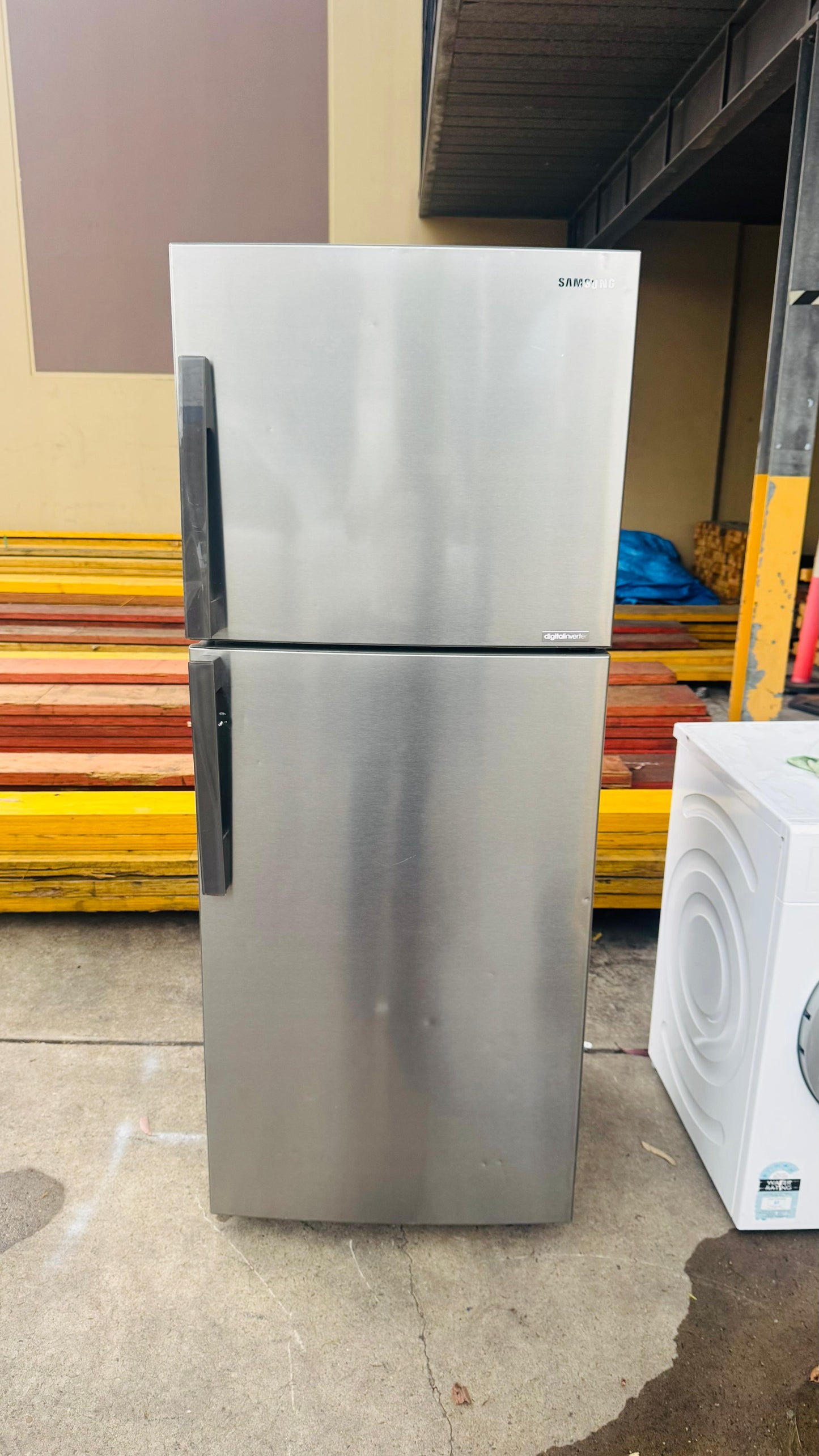 SAMSUNG 393 LITRES FRIDGE FREEZER