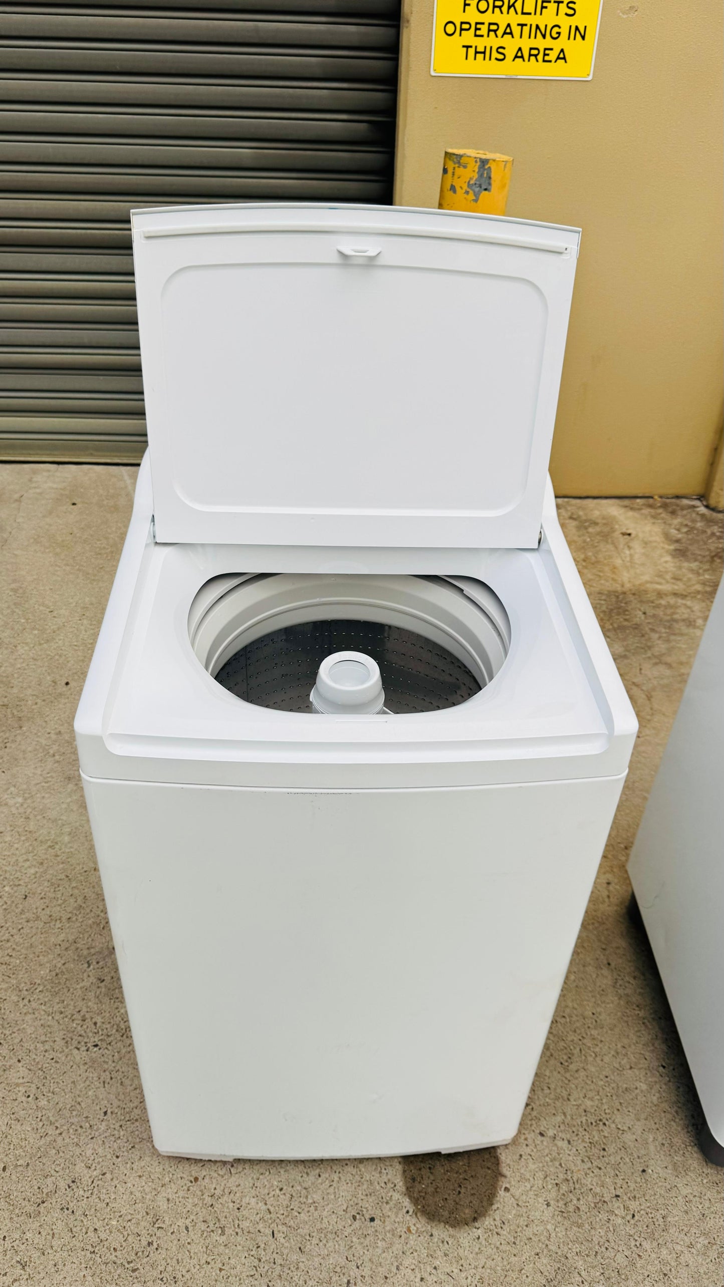 FISHER AND PAYKEL 8.5KGS TOP LOADER WASHING MACHINE