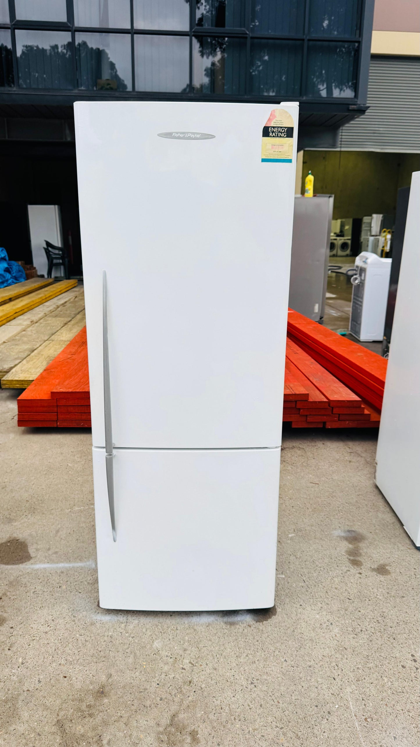 FISHER AND PAYKEL 403 LITRES FRIDGE FREEZER