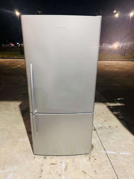 FISHER AND PAYKEL 519 LITRES FRIDGE FREEZER