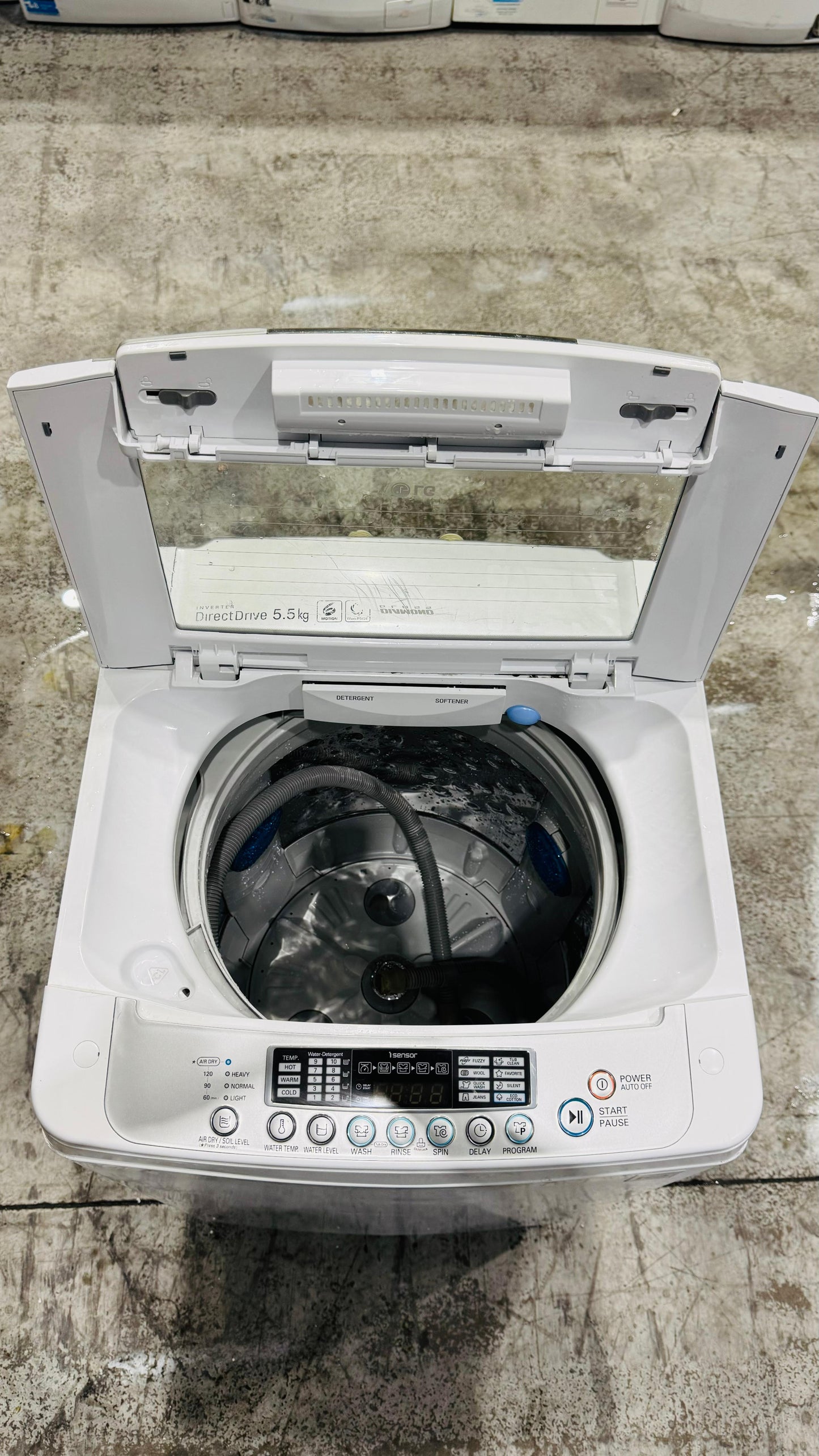 LG 5.5KGS TOP LOADER WASHING MACHINE