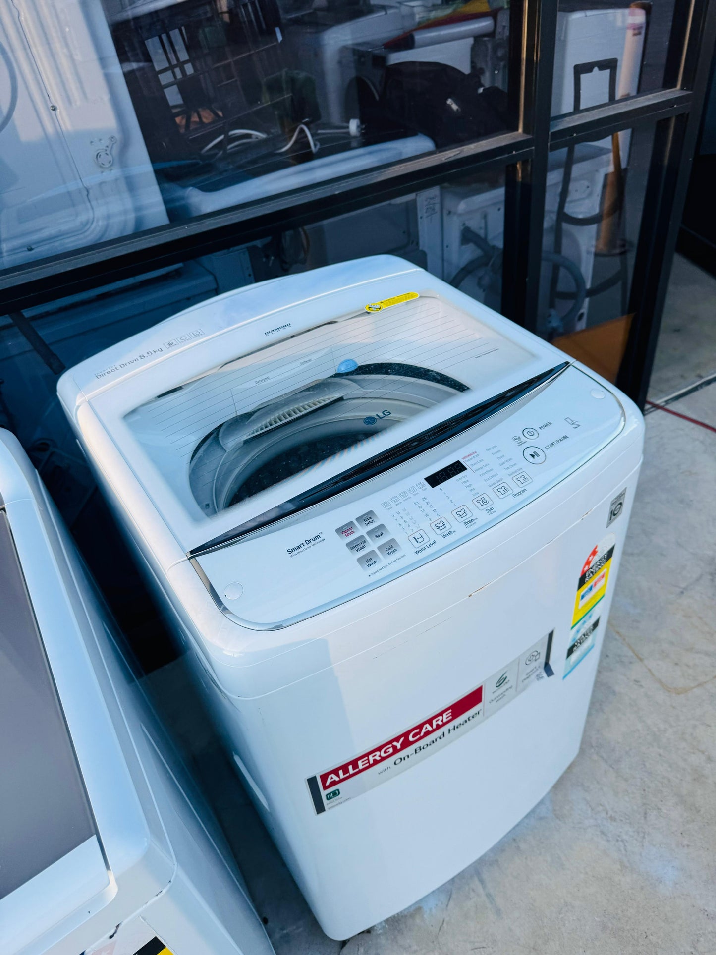 LG 8.5 KGS TOP LOADER WASHING MACHINE