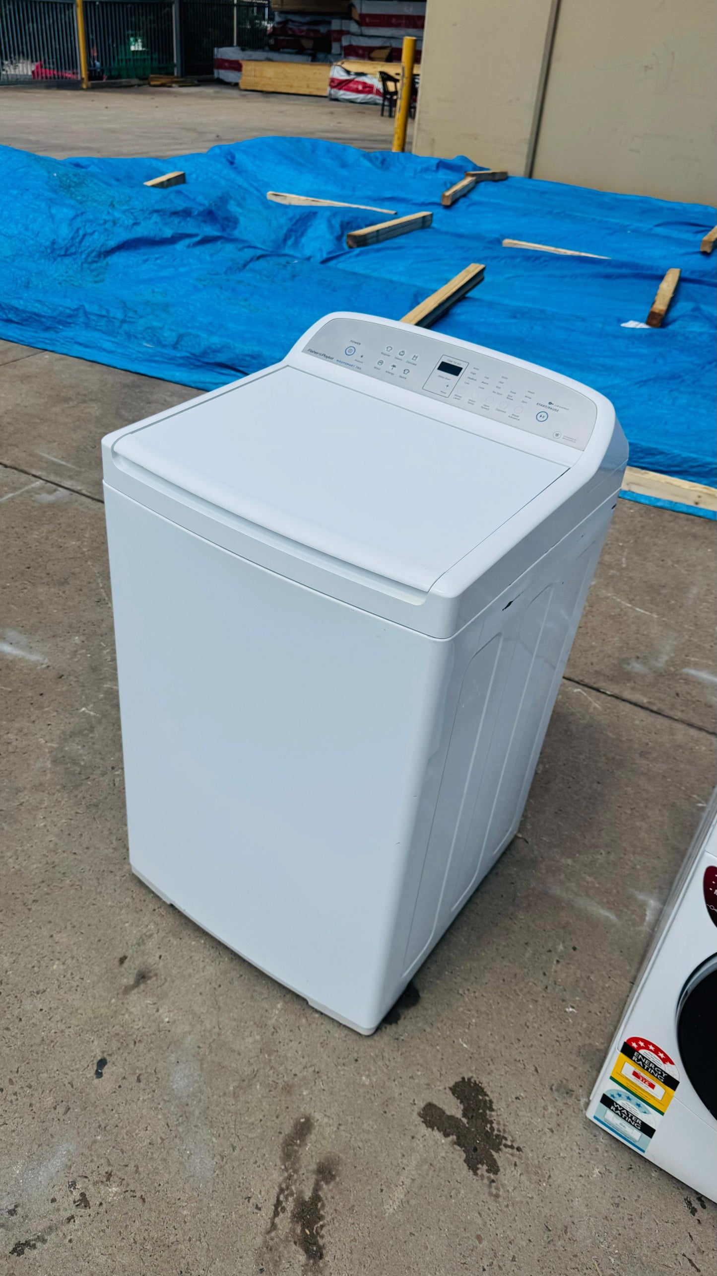 FISHER AND PAYKEL 7KGS TOP LOADER WASHING MACHINE