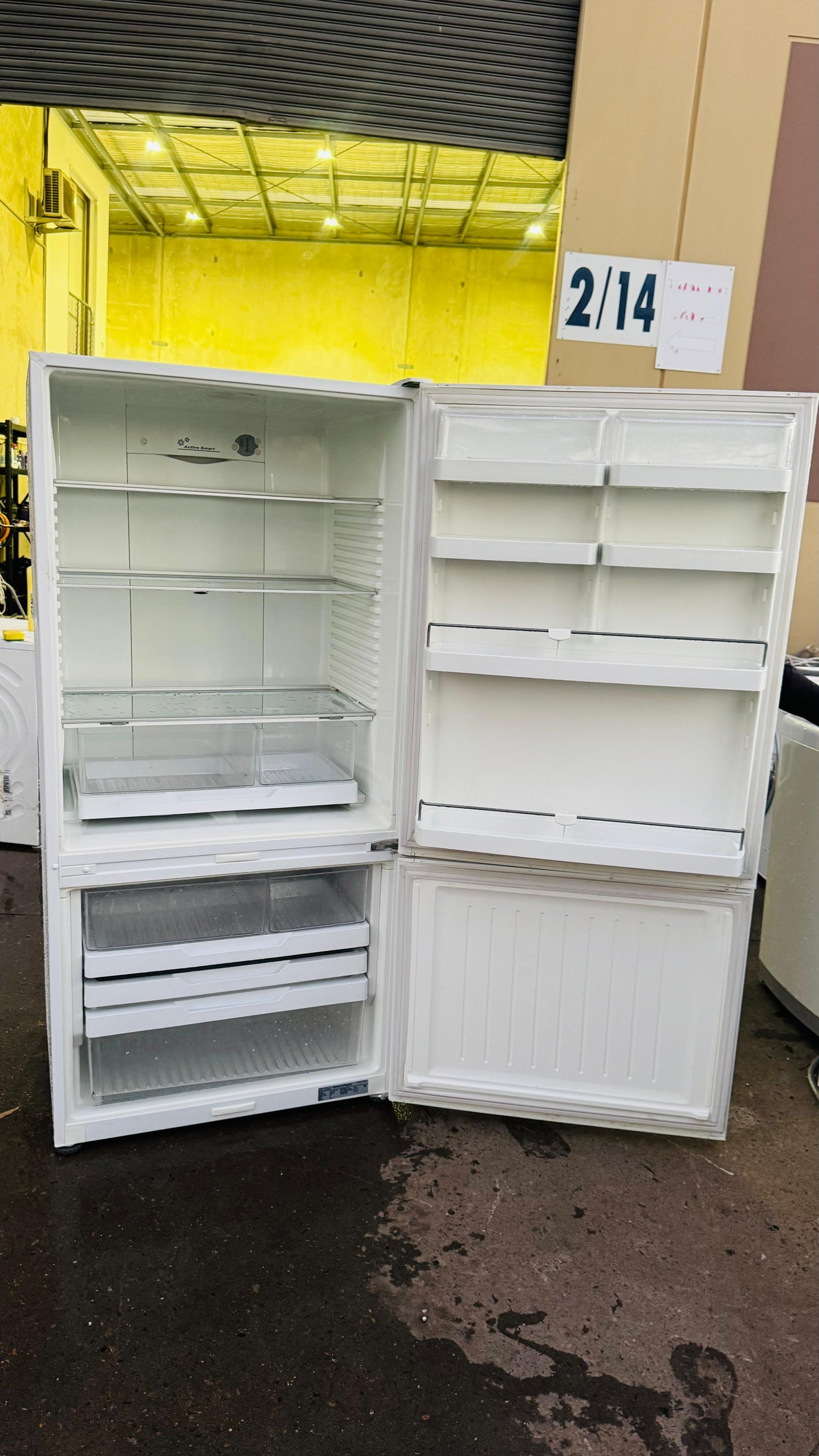 FISHER AND PAYKEL 519 LITRES FRIDGE FREEZER