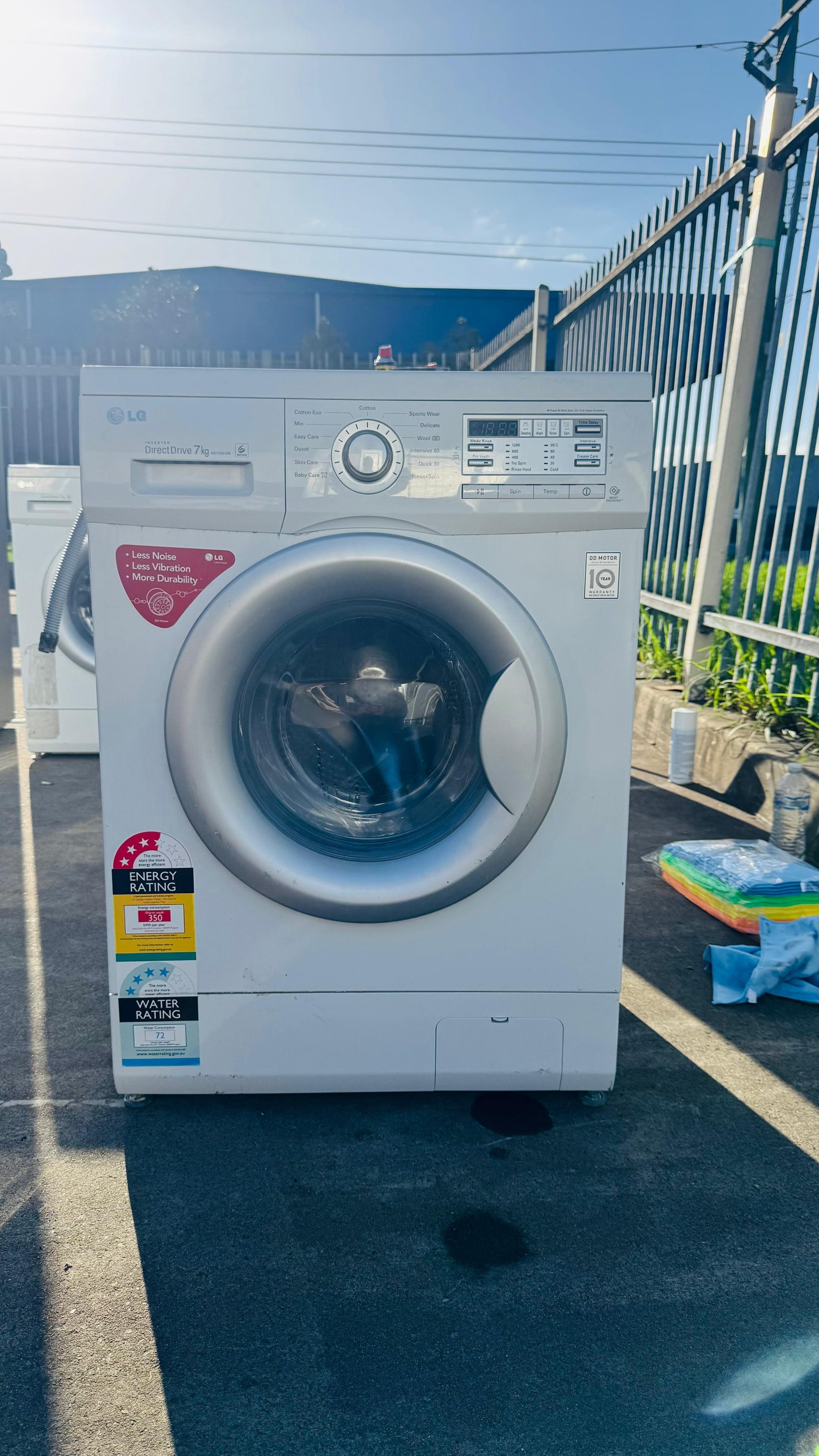 LG 7KGS FRONT LOADER WASHING MACHINE
