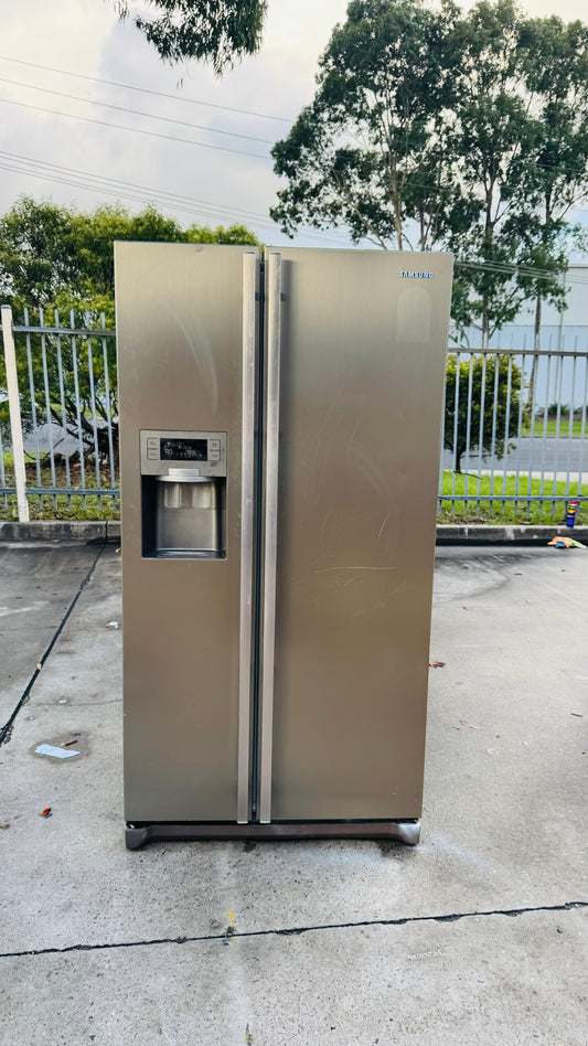 SAMSUNG 702 LITRES SIDE BY SIDE DOOR FRIDGE FREEZER