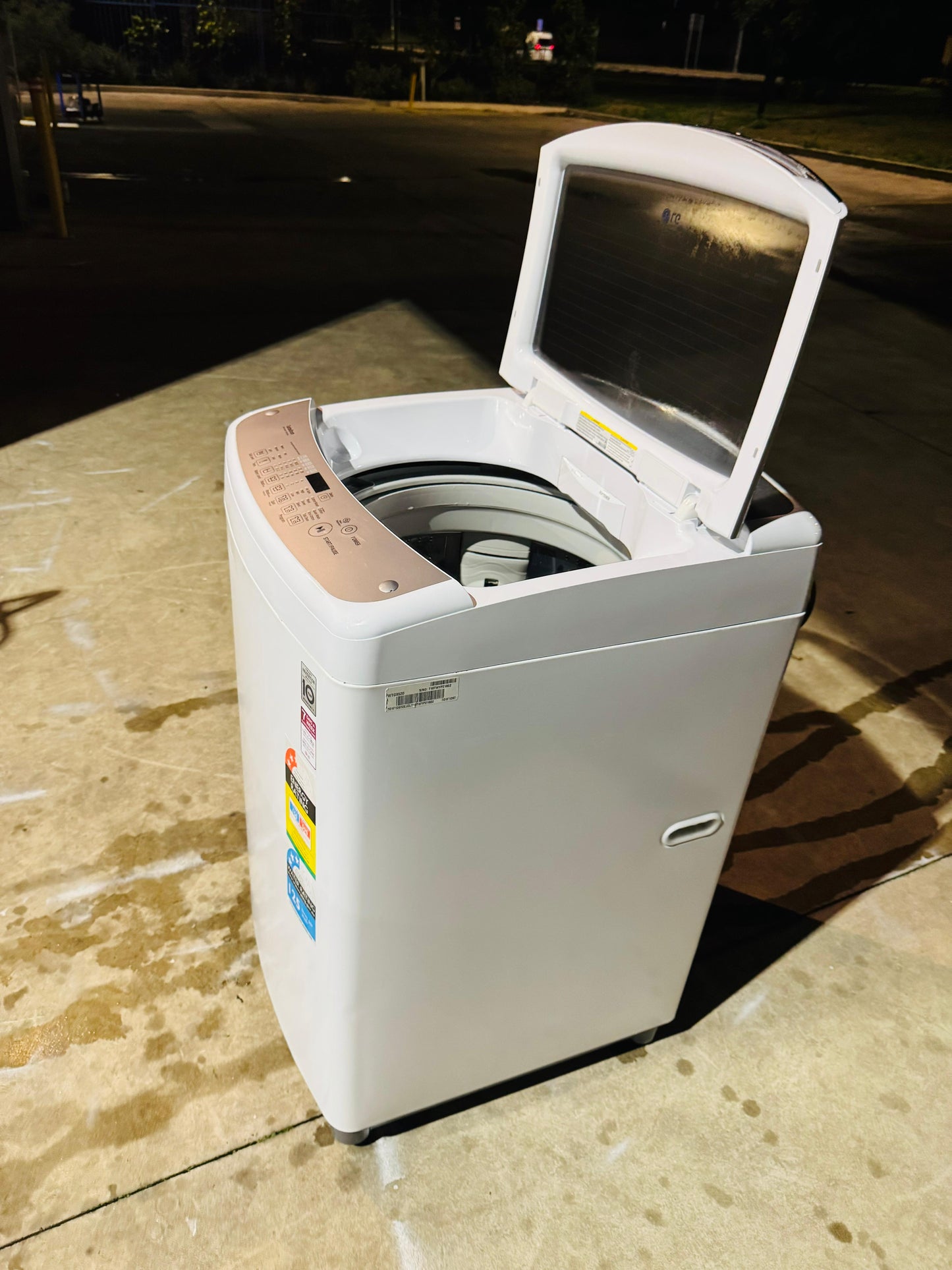 LG 8.5 KGS TOP LOADER WASHING MACHINE