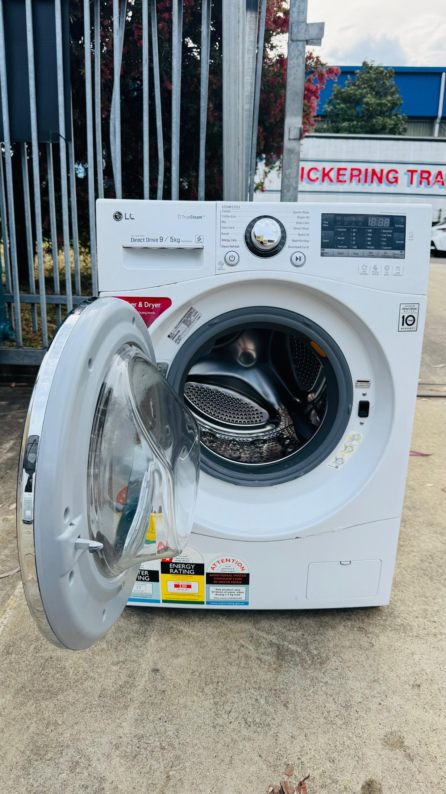 LG 9KGS FRONT LOADER WASHING MACHINE