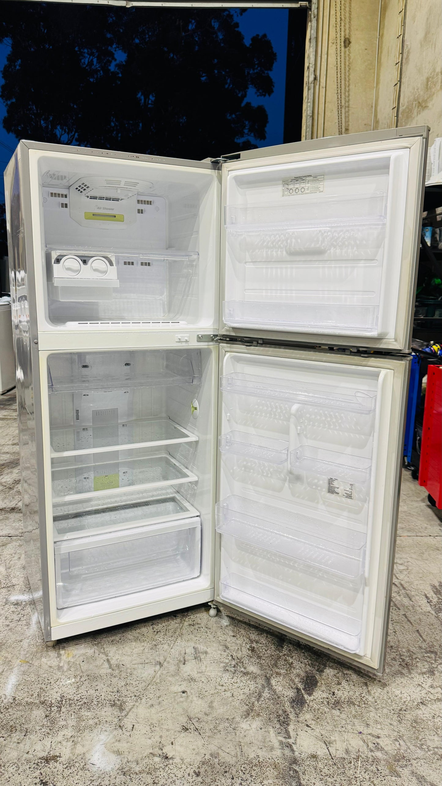 SAMSUNG 367 LITRES FRIDGE FREEZER