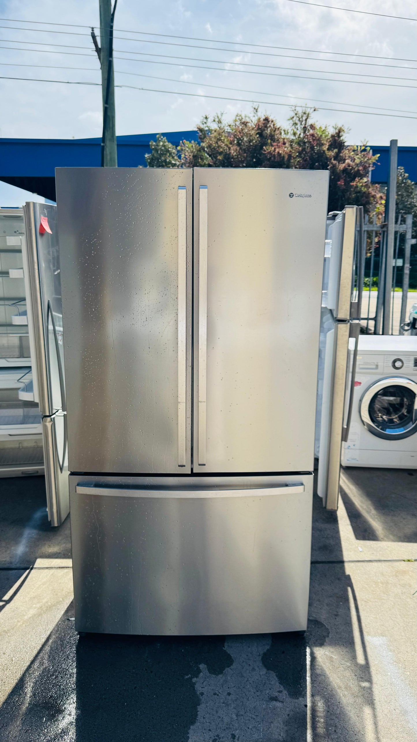 WESTINGHOUSE FRENCH DOOR 605 LITERS FRIDGE FREEZER