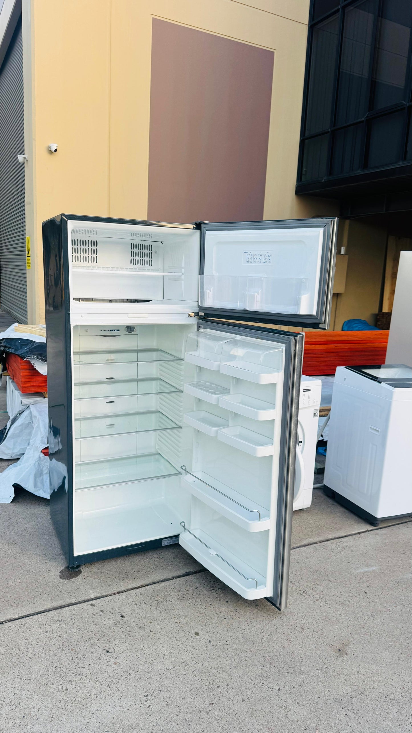 FISHER AND PAYKEL 441 LITRES FRIDGE FREEZER