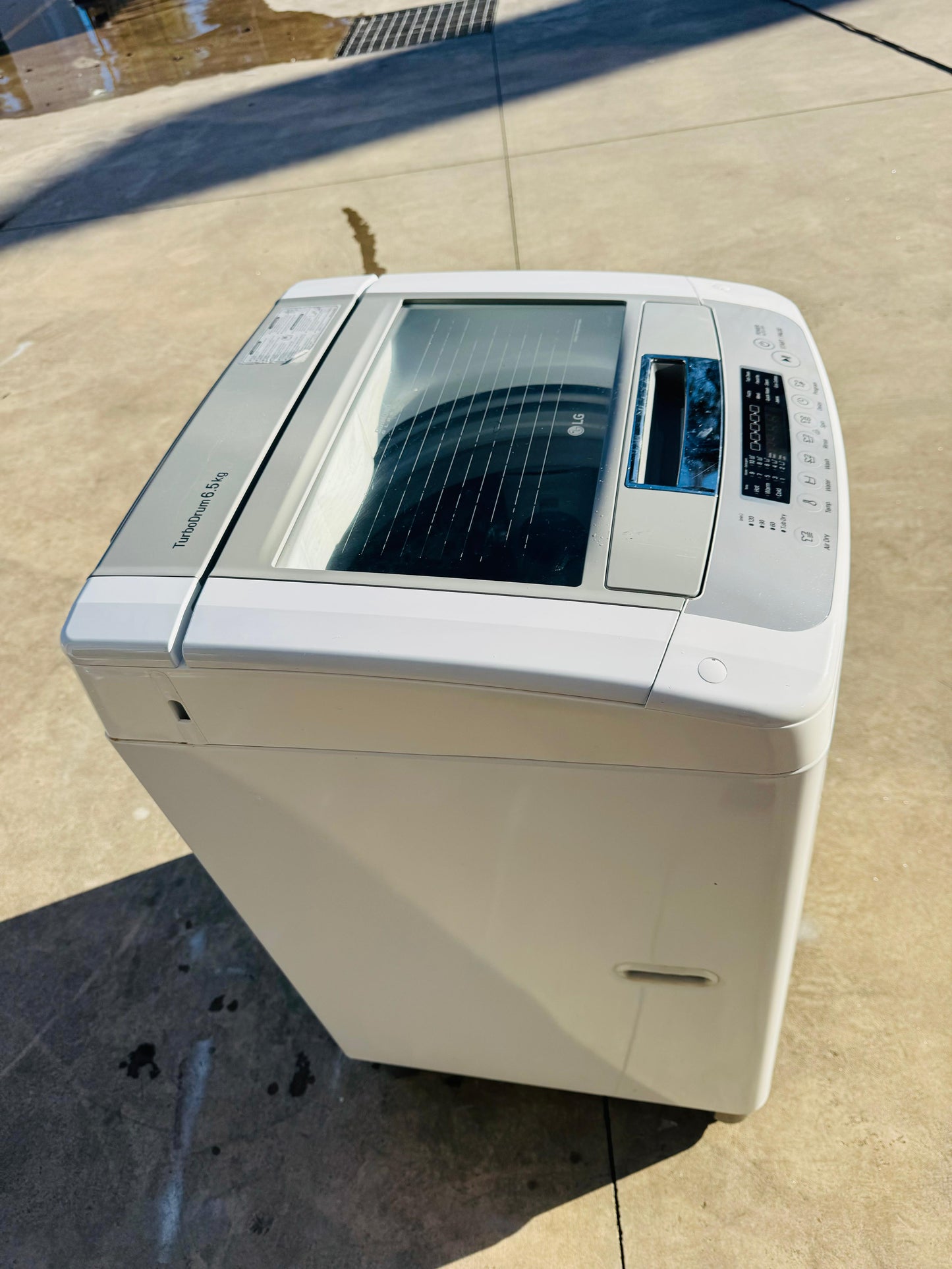 LG 6.5 KGS TOP LOADER WASHING MACHINE