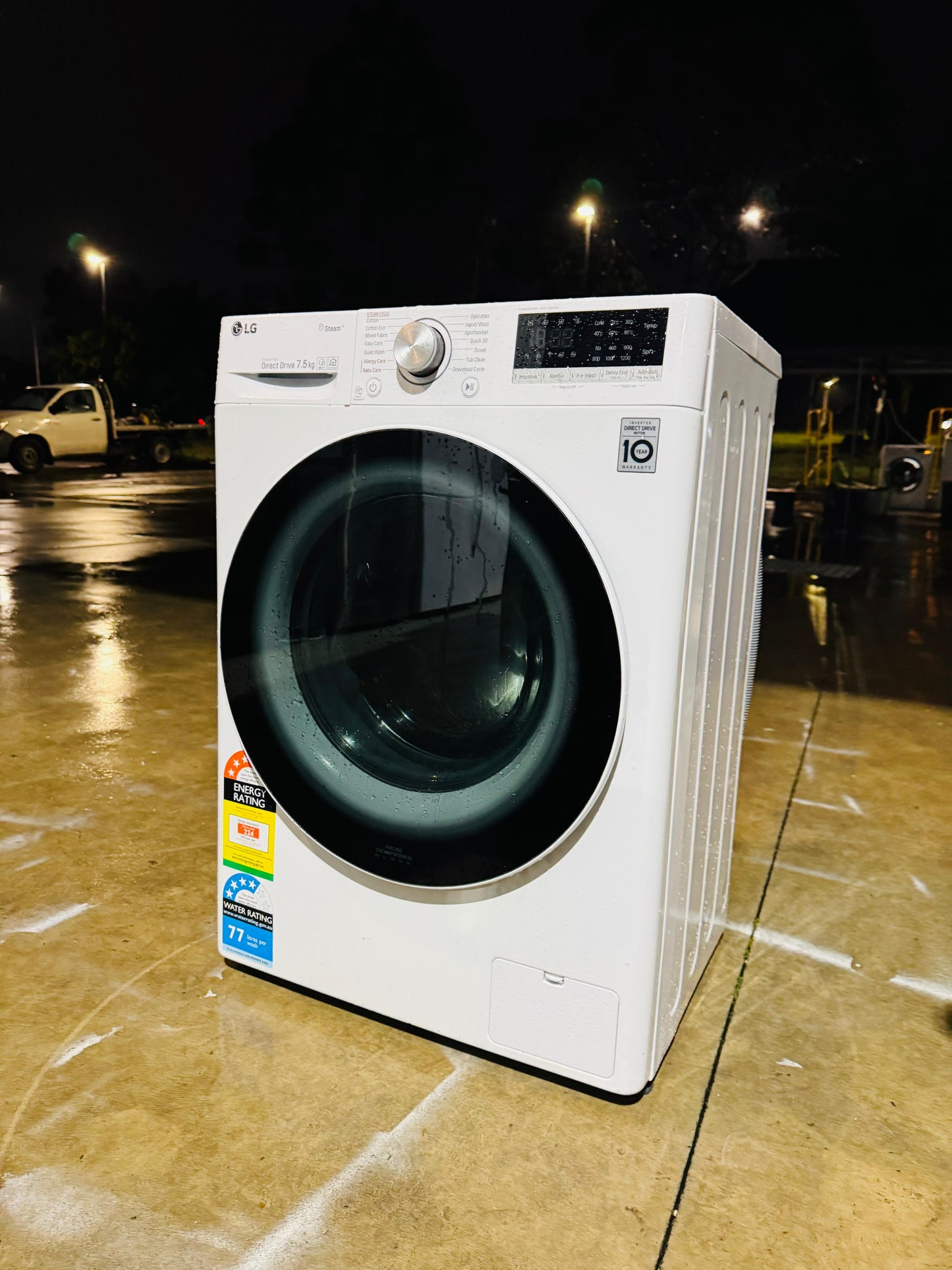 LG 7.5KGS FRONT LOADER WASHING MACHINE