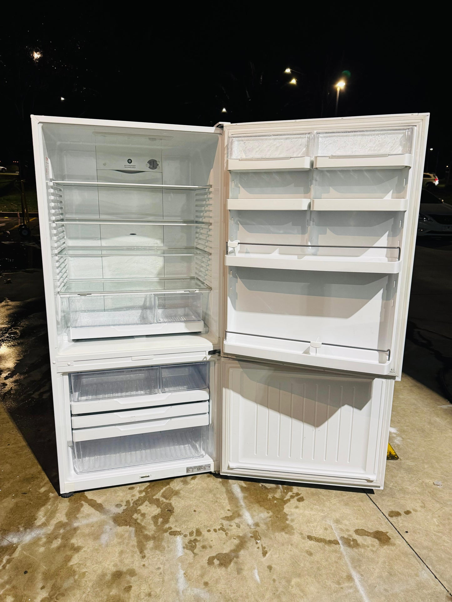 FISHER AND PAYKEL 519 LITRES FRIDGE FREEZER