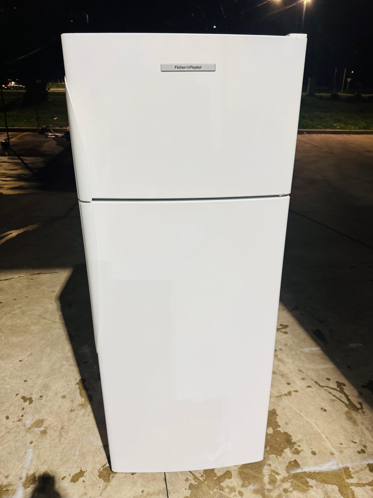 FISHER AND PAYKEL 447 LITRES FRIDGE FREEZER