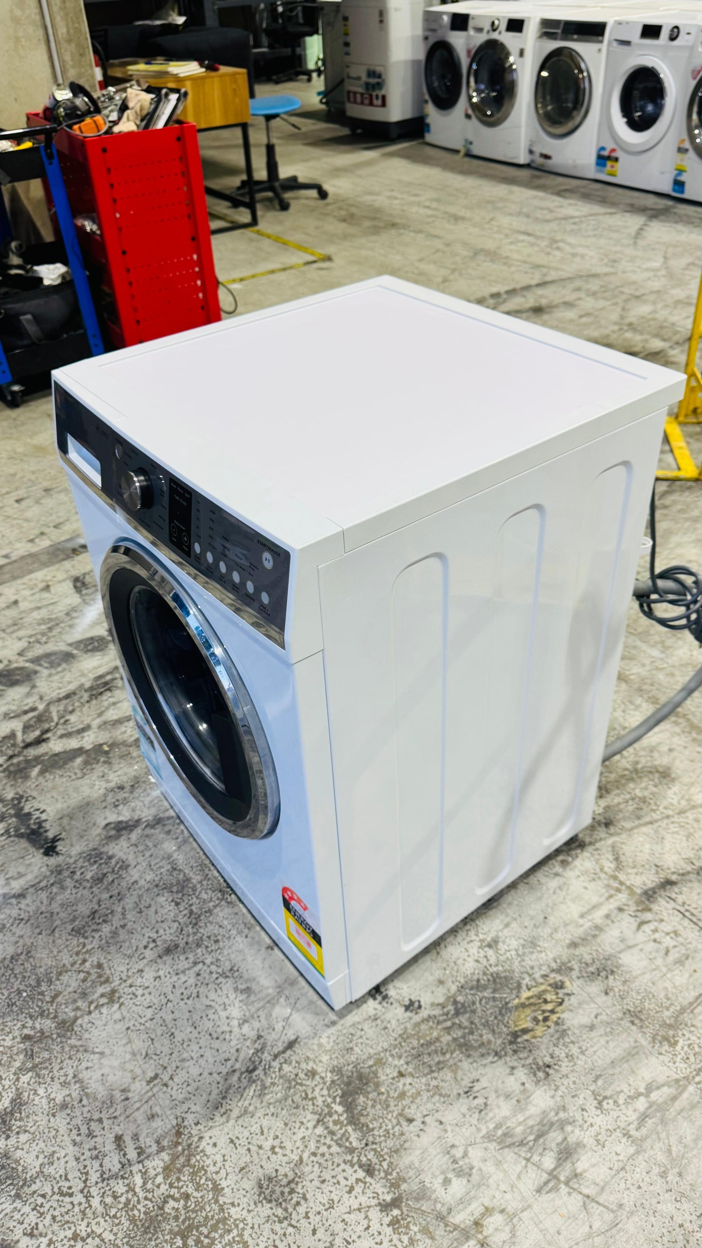 FISHER AND PAYKEL 8.5KGS FRONT LOADER WASHING MACHINE
