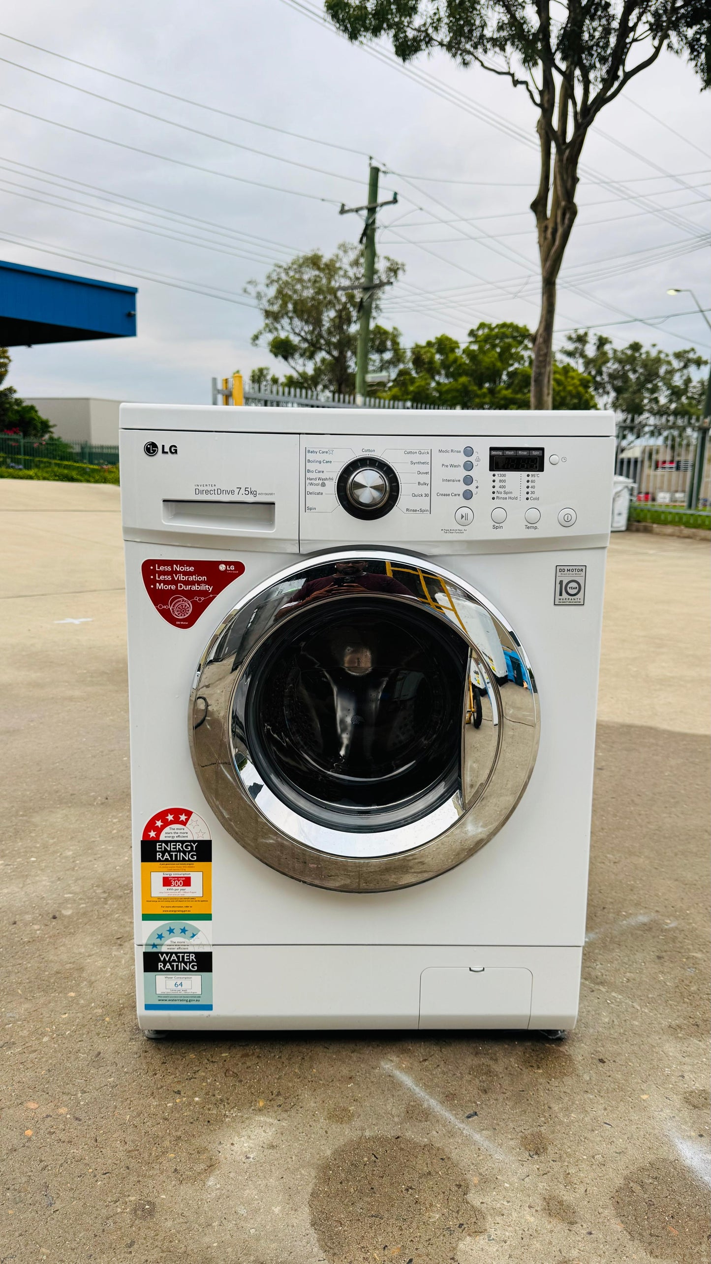 LG 7.5KGS FRONT LOADER WASHING MACHINE