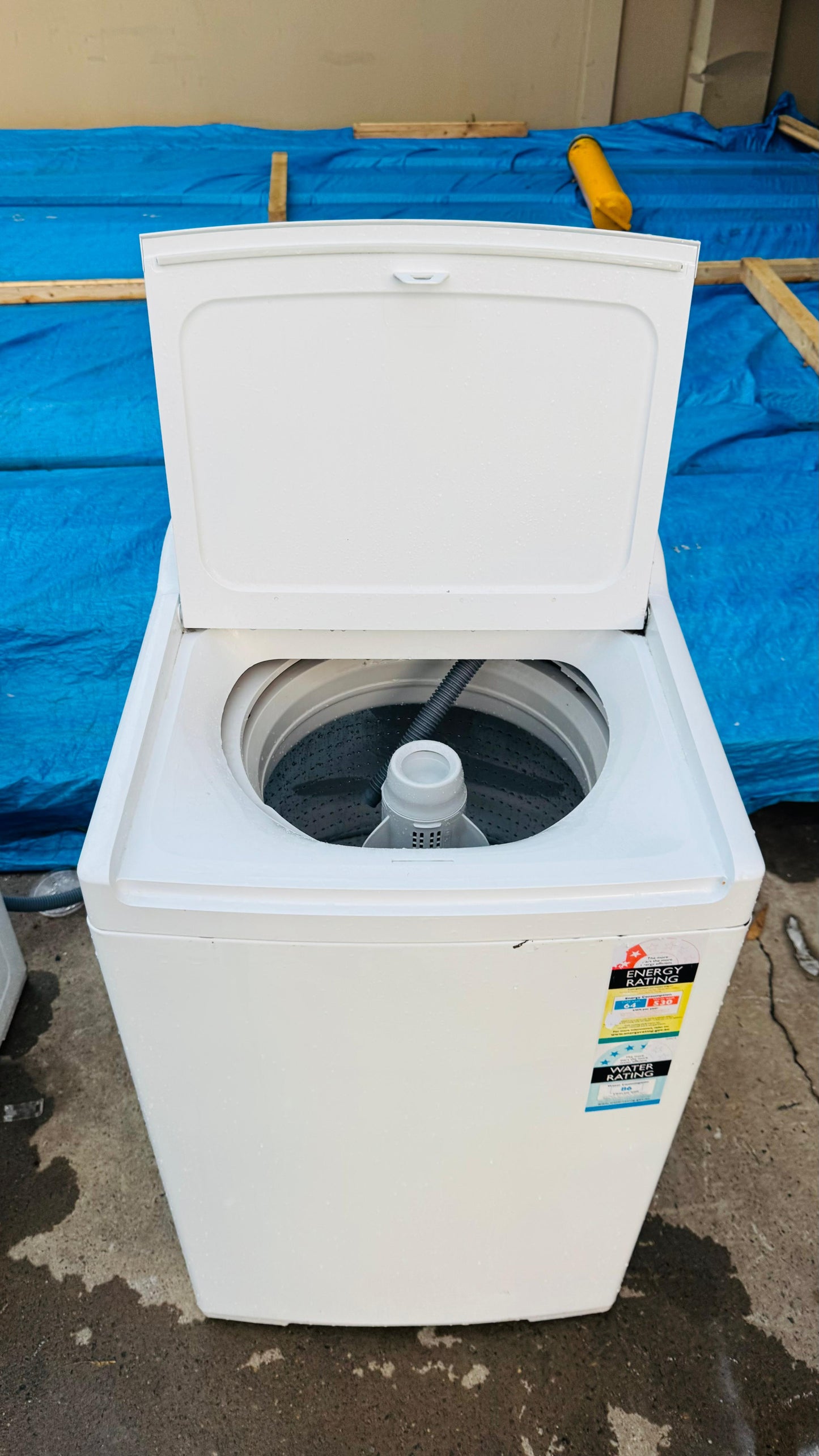 FISHER AND PAYKEL 7KGS TOP LOADER WASHING MACHINE