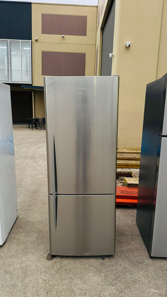 FISHER AND PAYKEL 403 LITRES FRIDGE FREEZER